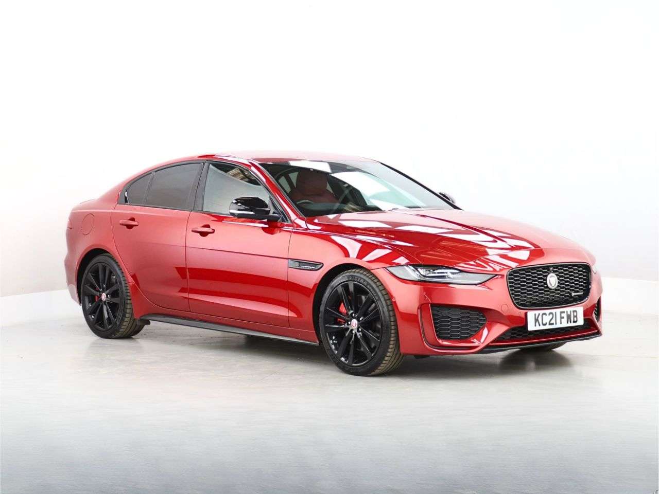 A 2021 JAGUAR XE 2.0 D200 MHEV R-Dynamic Black Saloon 4dr Diesel Auto Euro 6 (s/s) (204 ps) A 2021 JAGUAR XE 2.0 D200 MHEV R-Dynamic Black Saloon 4dr Diesel Auto Euro 6 (s/s) (204 ps)