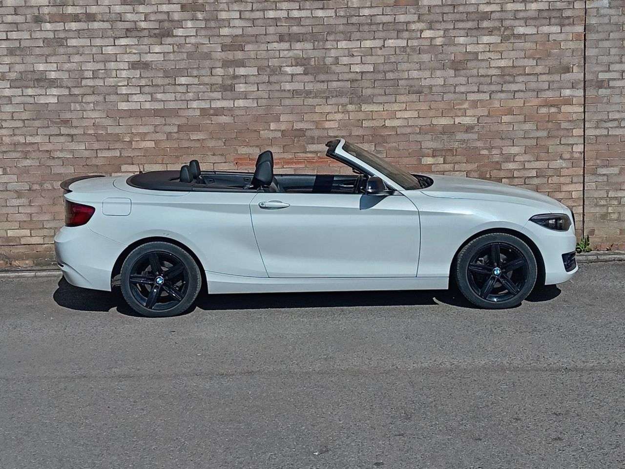 A 2018 BMW 2 SERIES 218I SPORT A 2018 BMW 2 SERIES 218I SPORT