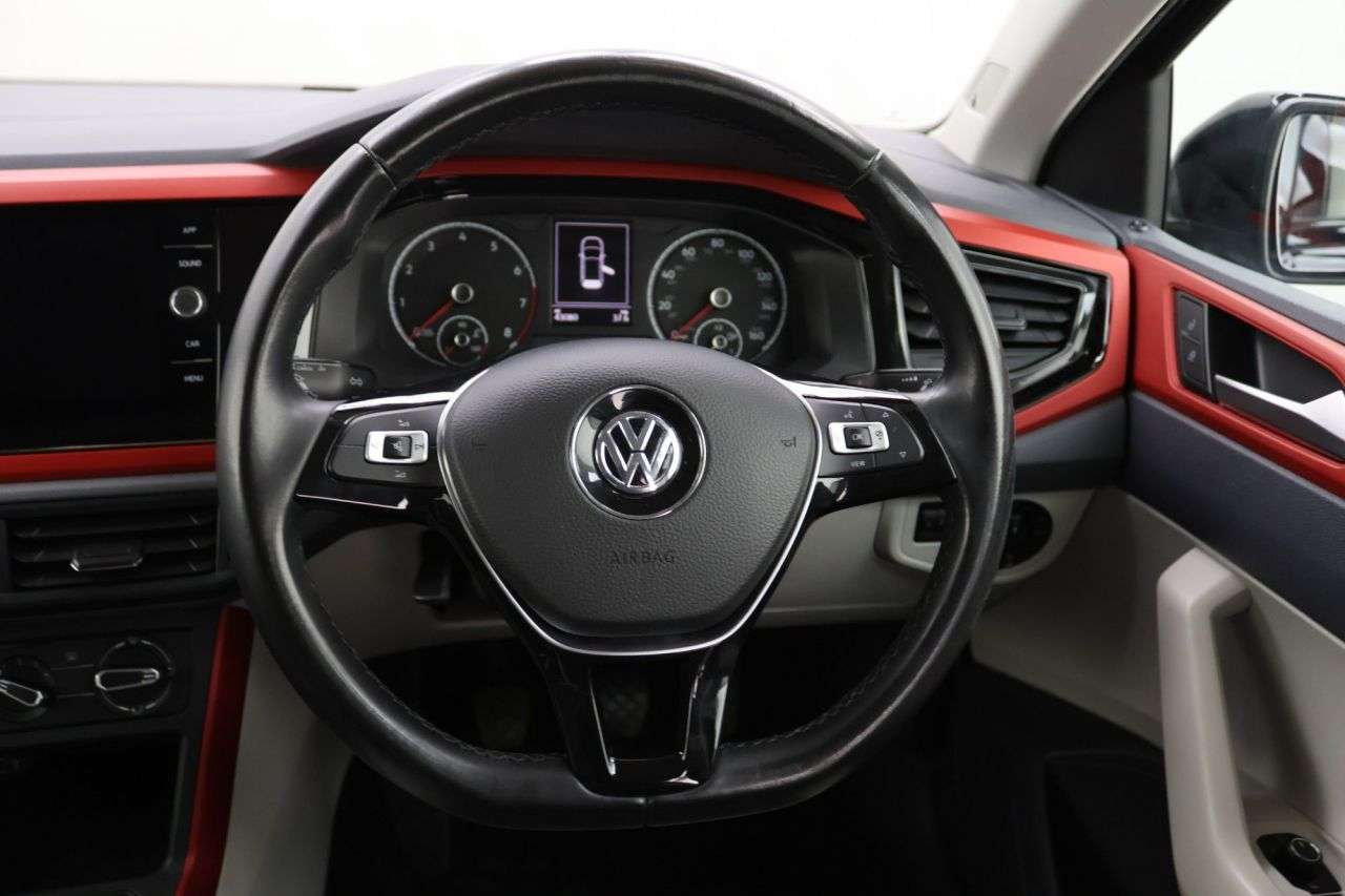 2019 VOLKSWAGEN POLO 2019 VOLKSWAGEN POLO