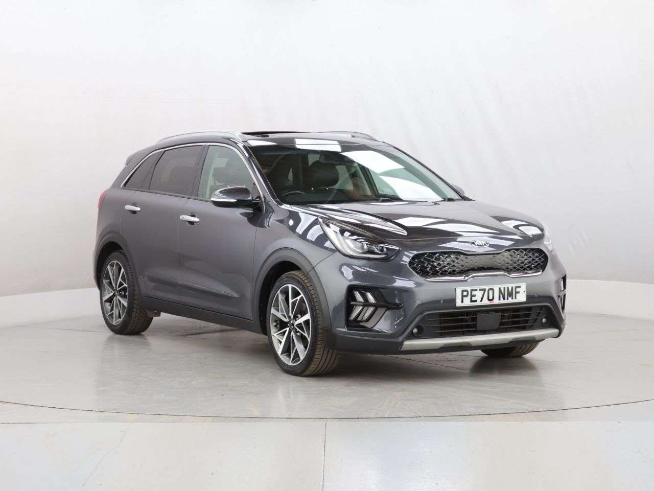 A 2020 KIA NIRO 1.6 GDi 4 SUV 5dr Petrol Hybrid DCT Euro 6 (s/s) (139 bhp) A 2020 KIA NIRO 1.6 GDi 4 SUV 5dr Petrol Hybrid DCT Euro 6 (s/s) (139 bhp)