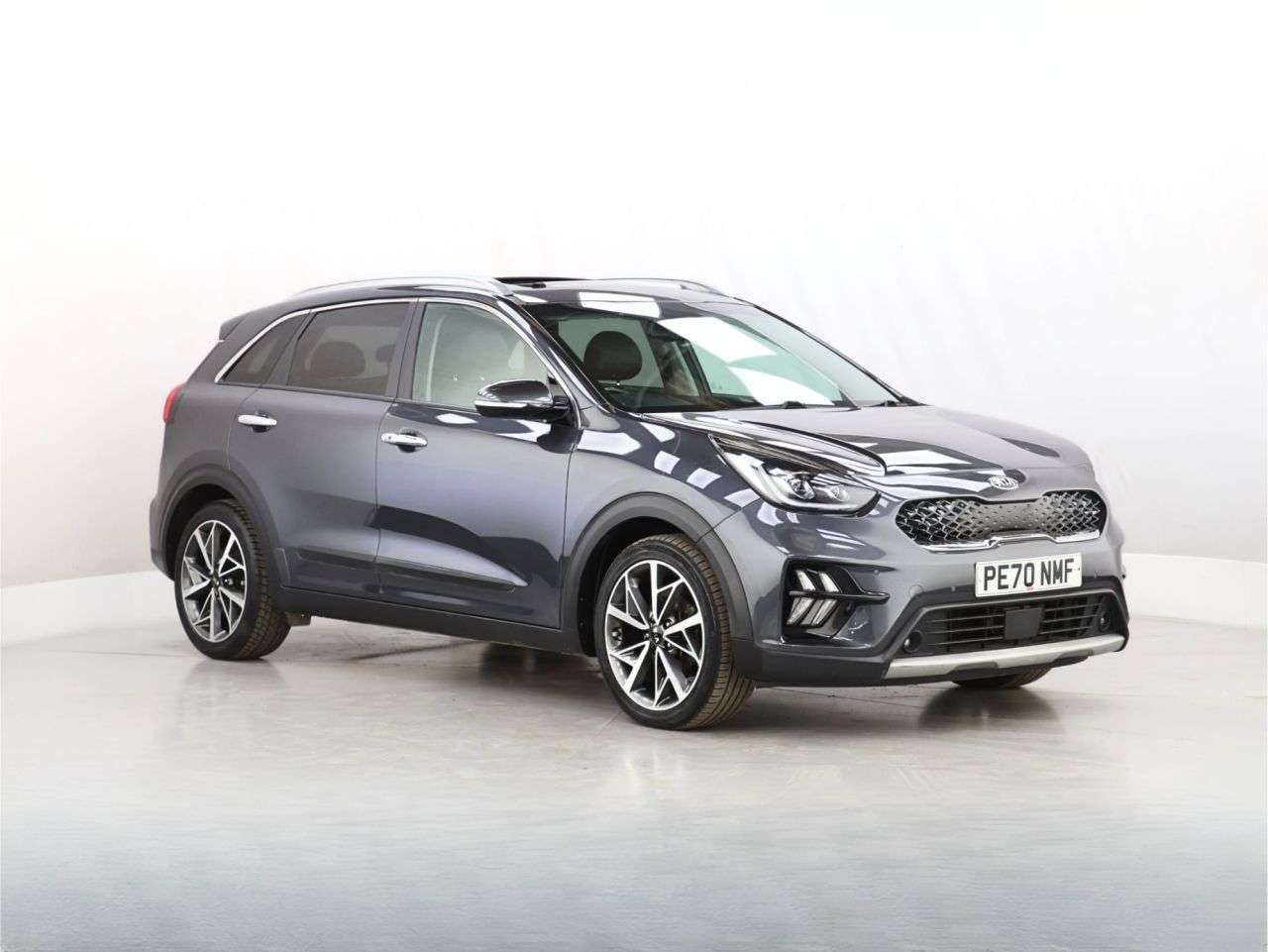 A 2020 KIA NIRO 1.6 GDi 4 SUV 5dr Petrol Hybrid DCT Euro 6 (s/s) (139 bhp) A 2020 KIA NIRO 1.6 GDi 4 SUV 5dr Petrol Hybrid DCT Euro 6 (s/s) (139 bhp)