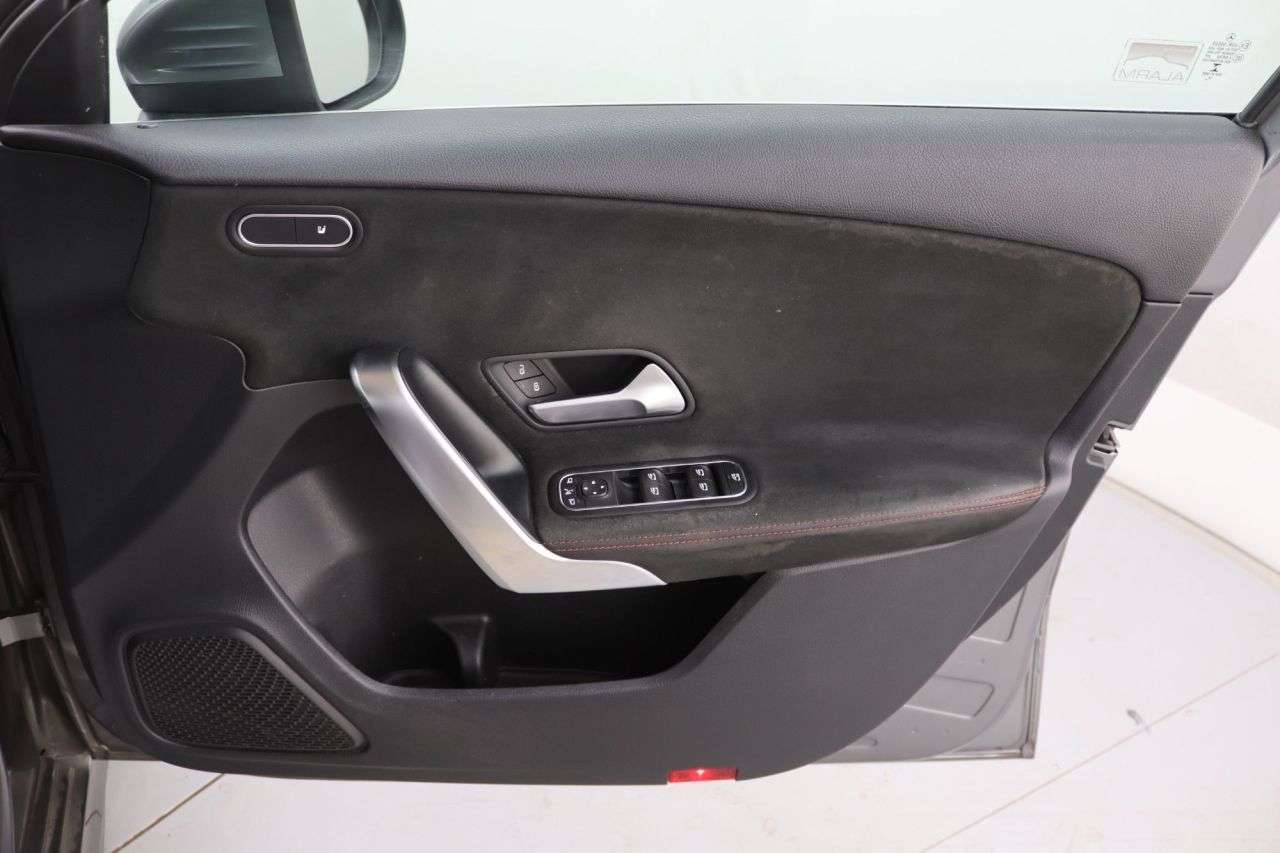 2019 MERCEDES-BENZ A CLASS 2019 MERCEDES-BENZ A CLASS