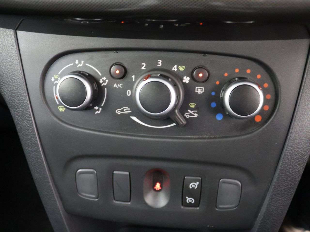 2020 DACIA SANDERO STEPWAY 2020 DACIA SANDERO STEPWAY