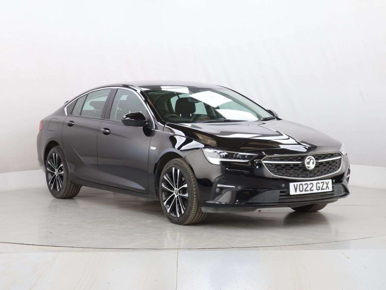 A 2022 VAUXHALL INSIGNIA 1.5 Turbo D SE Edition Grand Sport 5dr Diesel Manual Euro 6 (s/s) (122 ps) A 2022 VAUXHALL INSIGNIA 1.5 Turbo D SE Edition Grand Sport 5dr Diesel Manual Euro 6 (s/s) (122 ps)