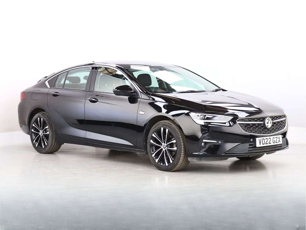 A 2022 VAUXHALL INSIGNIA 1.5 Turbo D SE Edition Grand Sport 5dr Diesel Manual Euro 6 (s/s) (122 ps) A 2022 VAUXHALL INSIGNIA 1.5 Turbo D SE Edition Grand Sport 5dr Diesel Manual Euro 6 (s/s) (122 ps)