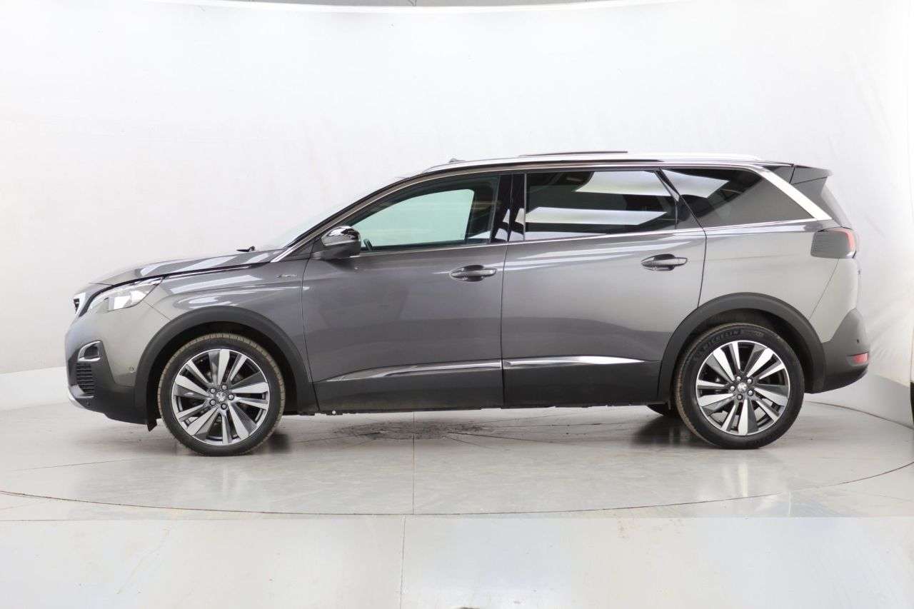 2018 PEUGEOT 5008 2018 PEUGEOT 5008