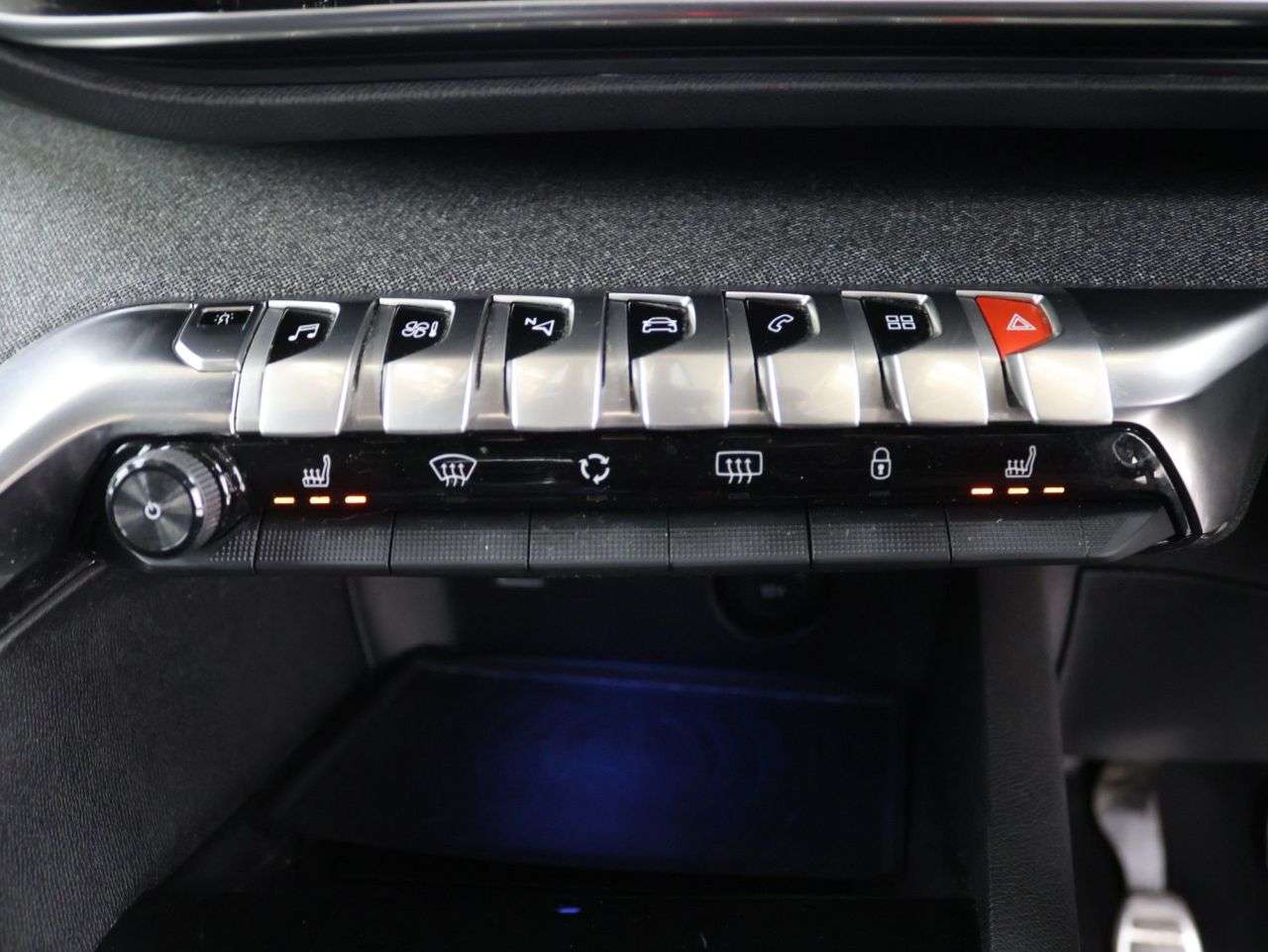 2018 PEUGEOT 5008 2018 PEUGEOT 5008
