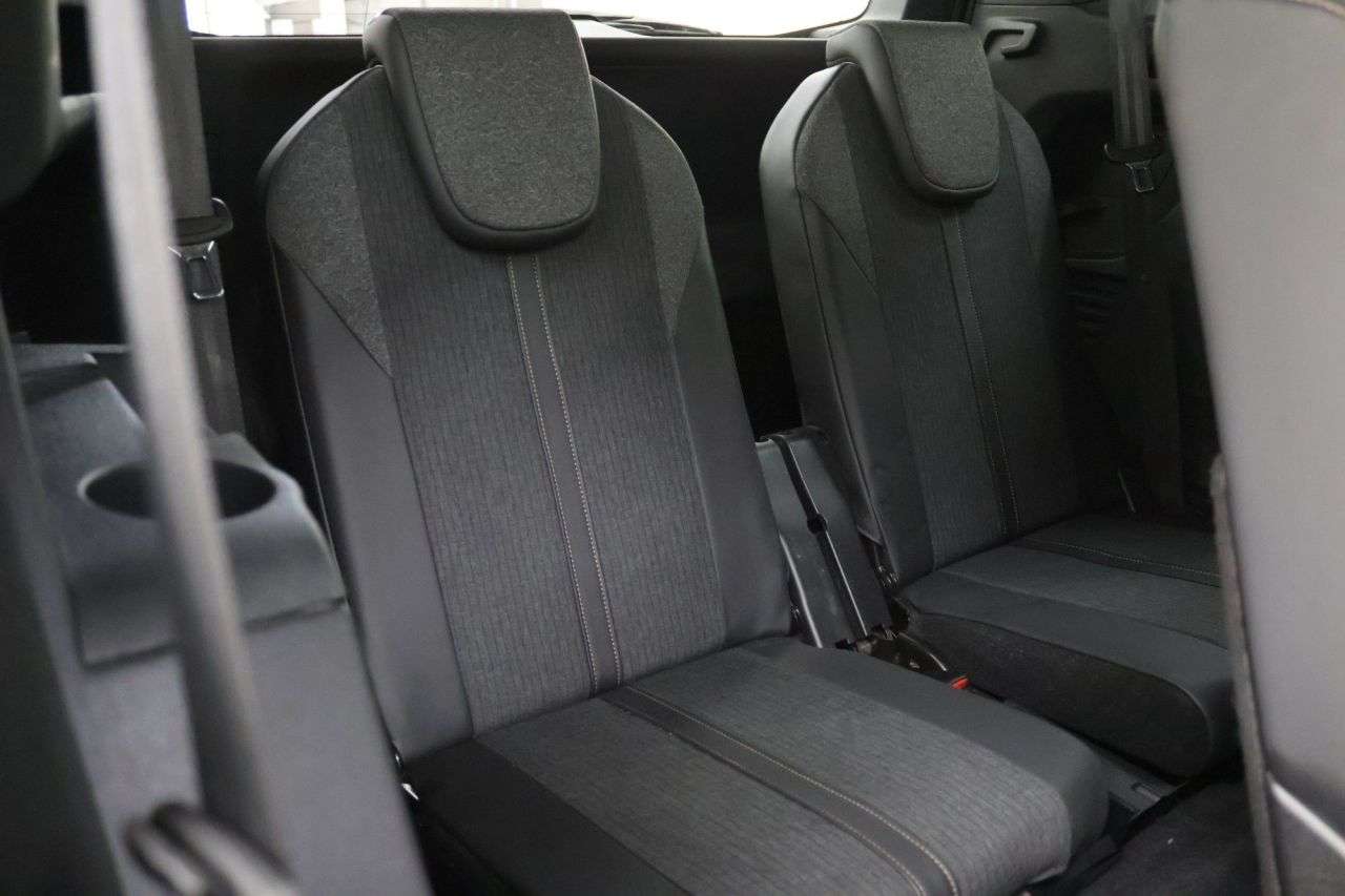 2018 PEUGEOT 5008 2018 PEUGEOT 5008