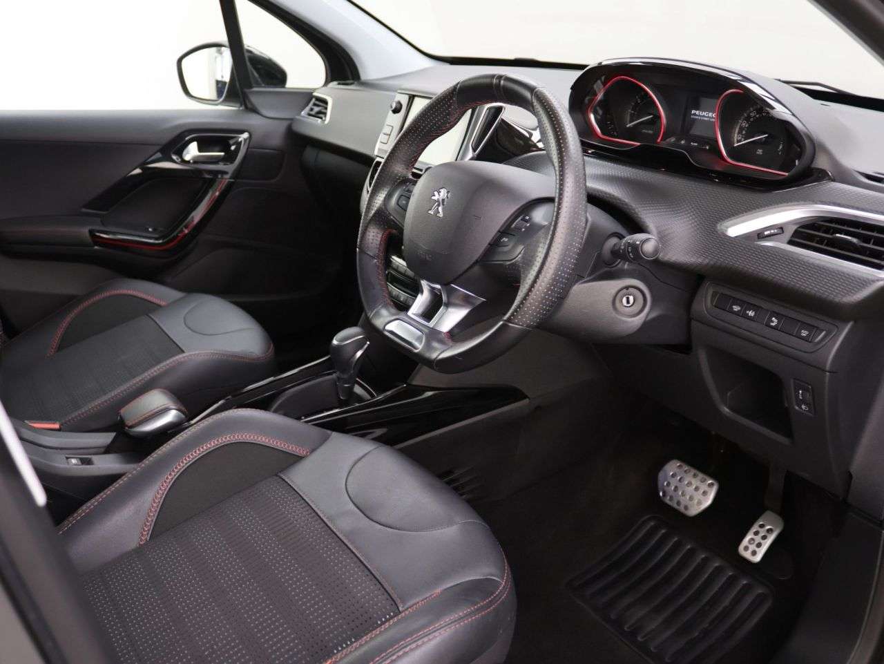 2019 PEUGEOT 2008 2019 PEUGEOT 2008