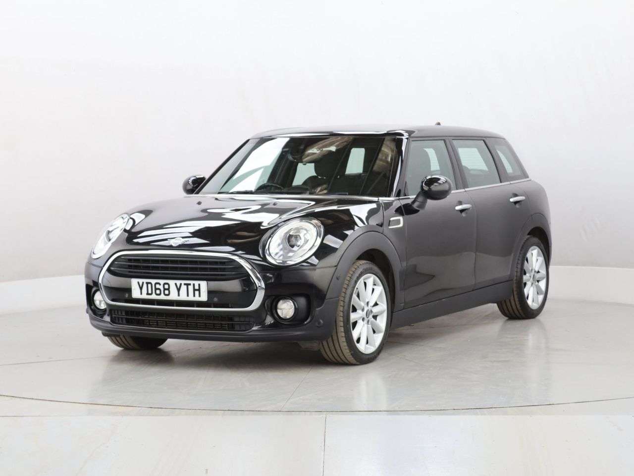2018 MINI CLUBMAN 2018 MINI CLUBMAN