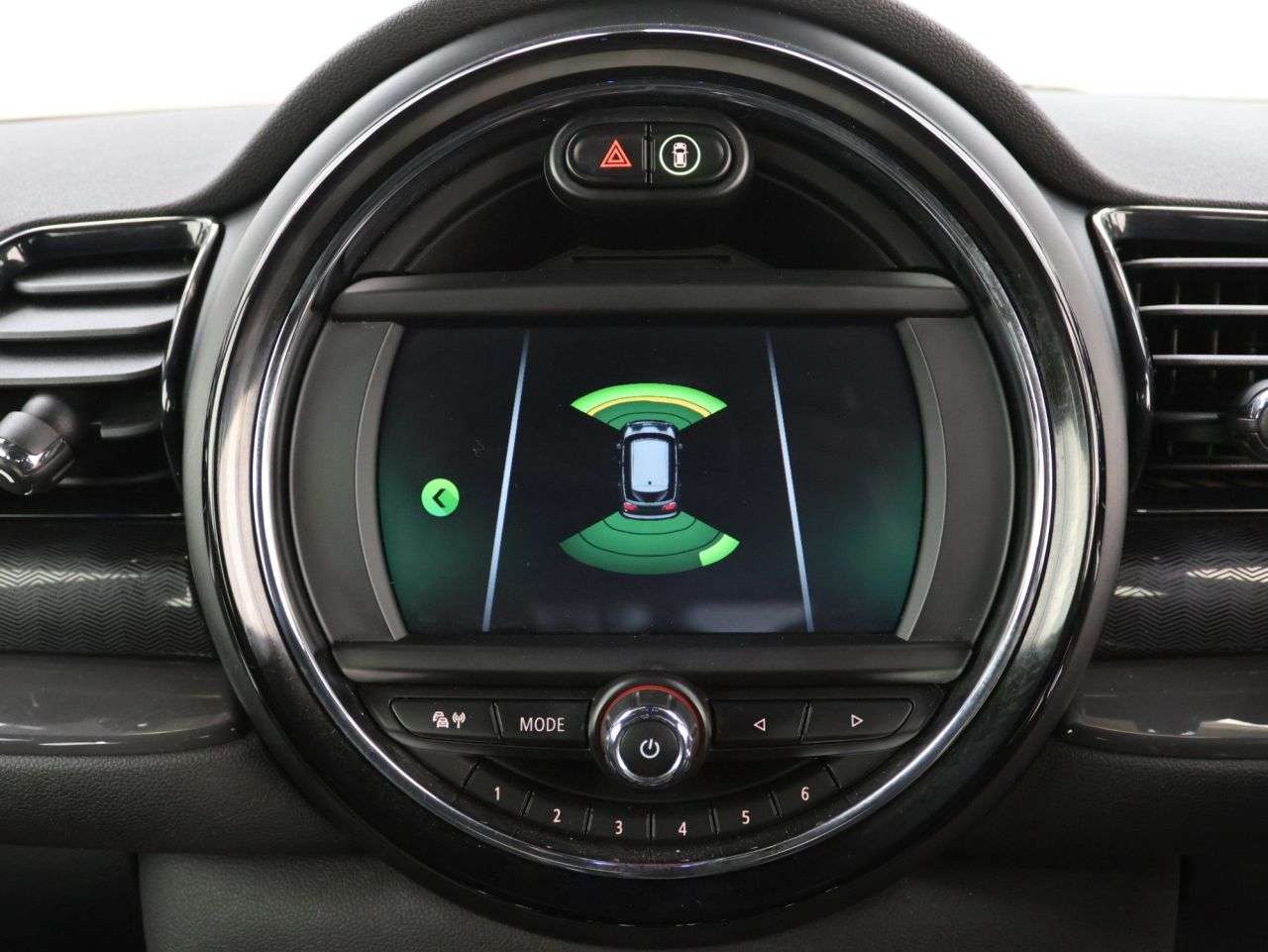 2018 MINI CLUBMAN 2018 MINI CLUBMAN