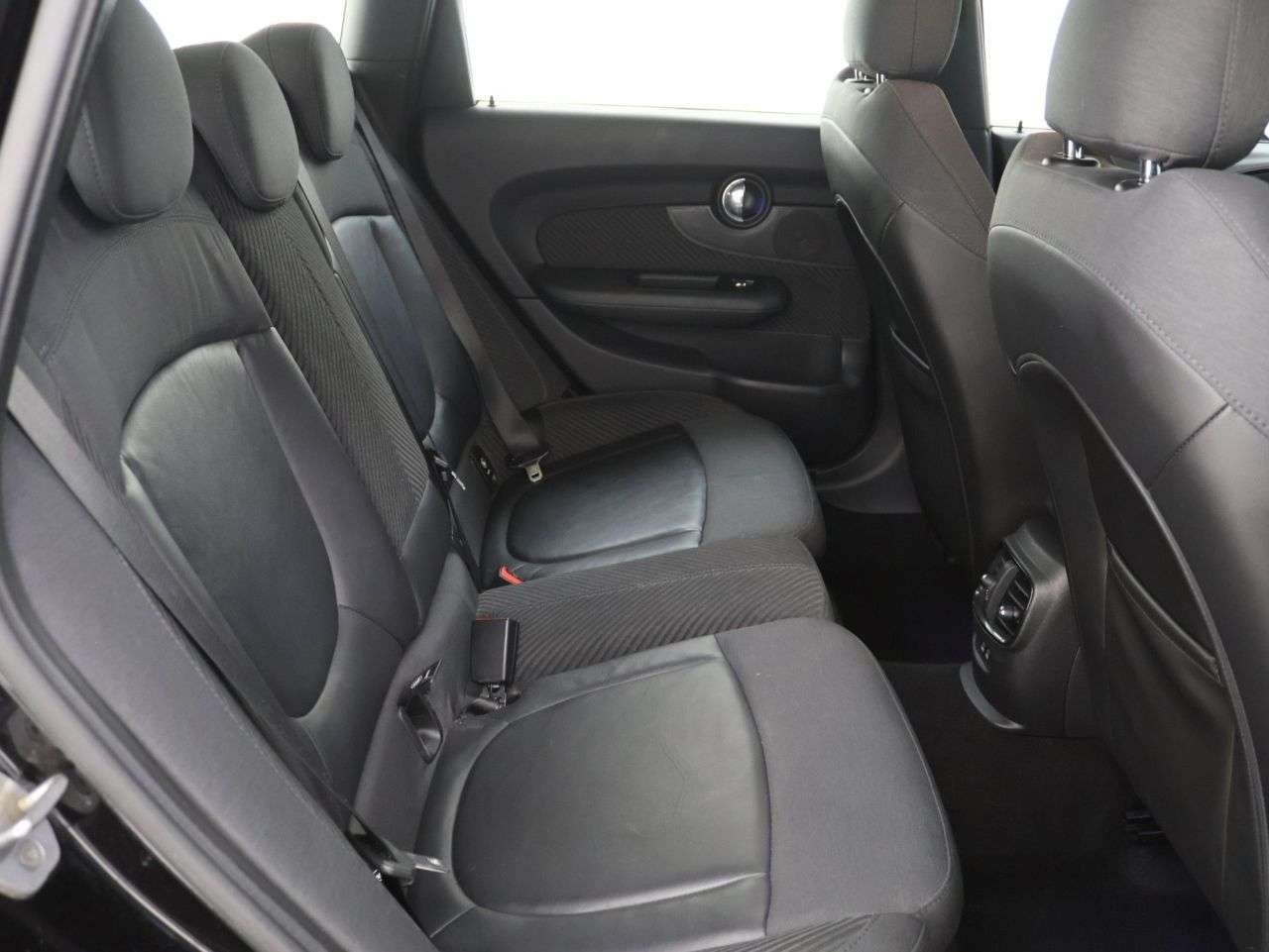 2018 MINI CLUBMAN 2018 MINI CLUBMAN