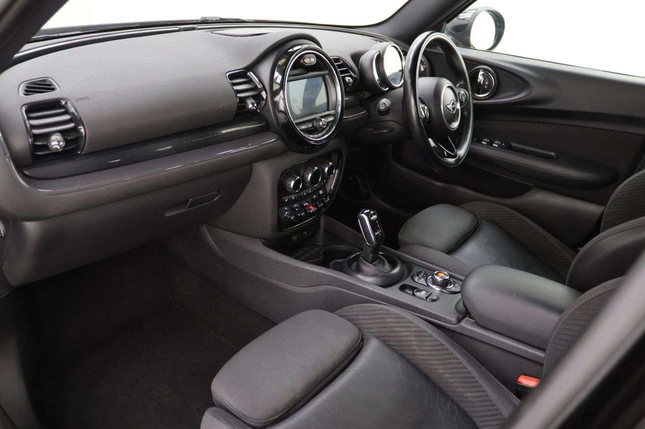 2018 MINI CLUBMAN 2018 MINI CLUBMAN