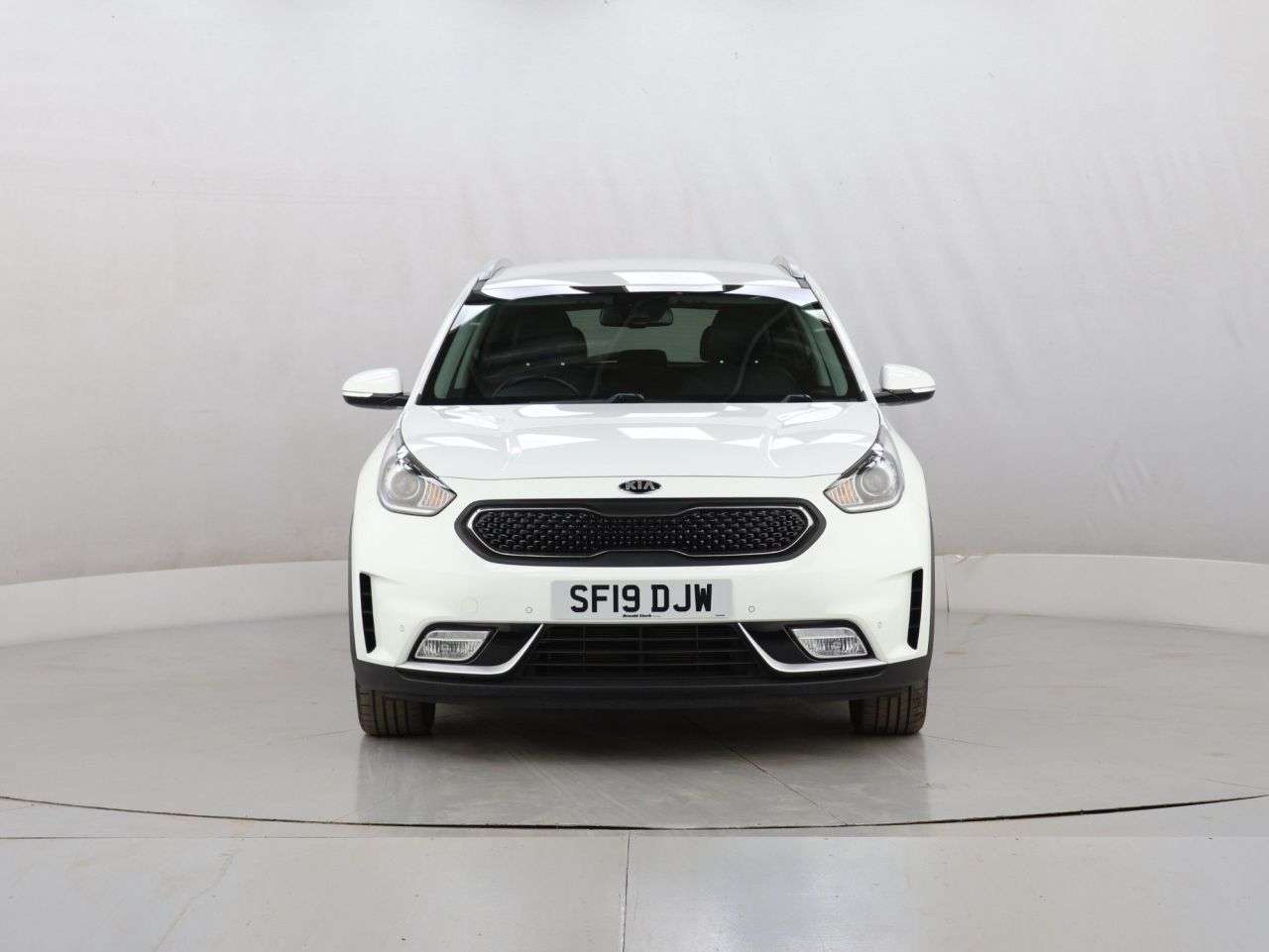 A 2019 KIA NIRO 1.6h GDi GPF 3 SUV 5dr Petrol Hybrid DCT Euro 6 (s/s) ( 16in Alloy) (139 bh A 2019 KIA NIRO 1.6h GDi GPF 3 SUV 5dr Petrol Hybrid DCT Euro 6 (s/s) ( 16in Alloy) (139 bh