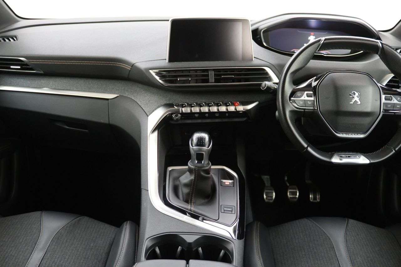 2019 PEUGEOT 3008 2019 PEUGEOT 3008