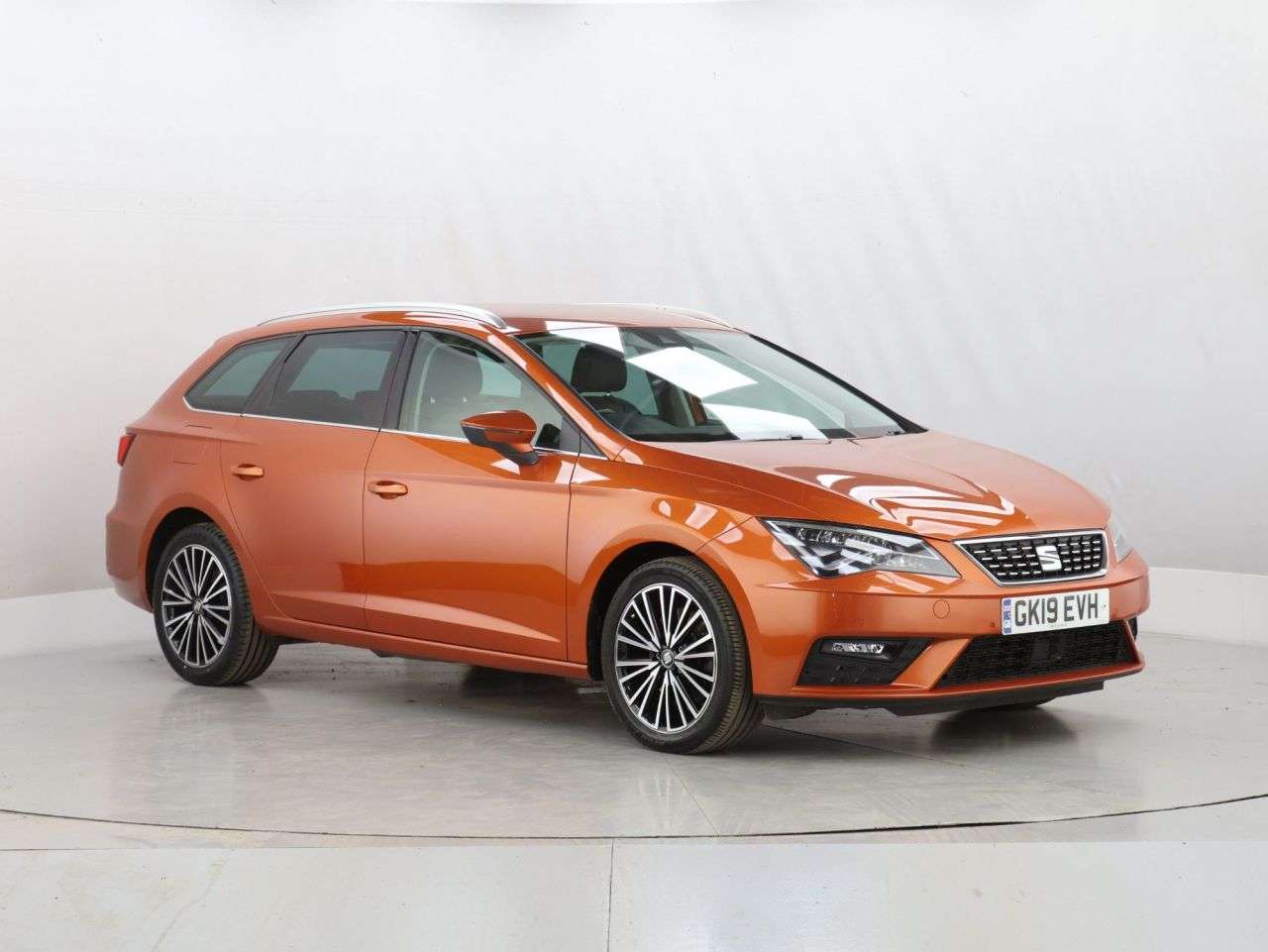 A 2019 SEAT LEON 2.0 TSI XCELLENCE Lux ST 5dr Petrol DSG Euro 6 (s/s) (190 ps) A 2019 SEAT LEON 2.0 TSI XCELLENCE Lux ST 5dr Petrol DSG Euro 6 (s/s) (190 ps)