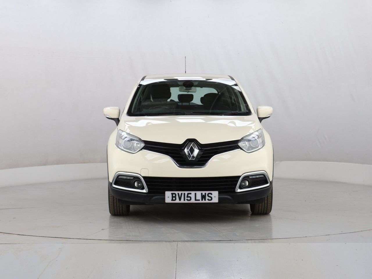A 2015 RENAULT CAPTUR 0.9 TCe ENERGY Dynamique MediaNav SUV 5dr Petrol Manual Euro 5 (s/s) (90 ps A 2015 RENAULT CAPTUR 0.9 TCe ENERGY Dynamique MediaNav SUV 5dr Petrol Manual Euro 5 (s/s) (90 ps