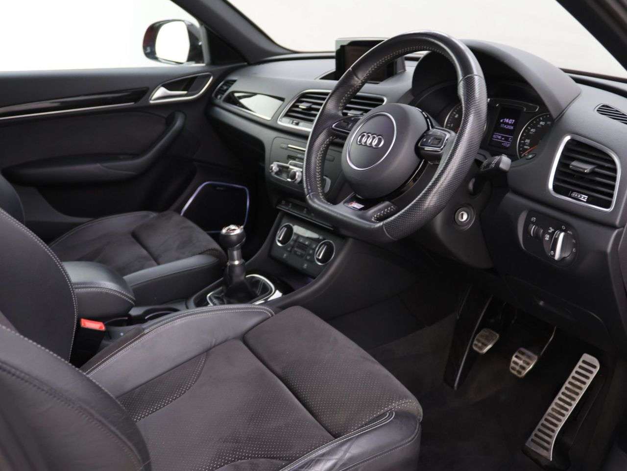 2018 AUDI Q3 2018 AUDI Q3