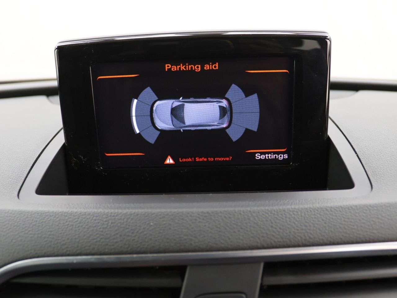 2018 AUDI Q3 2018 AUDI Q3