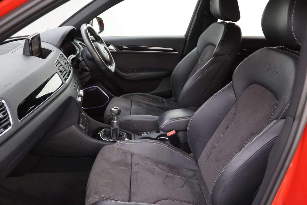 2018 AUDI Q3 2018 AUDI Q3