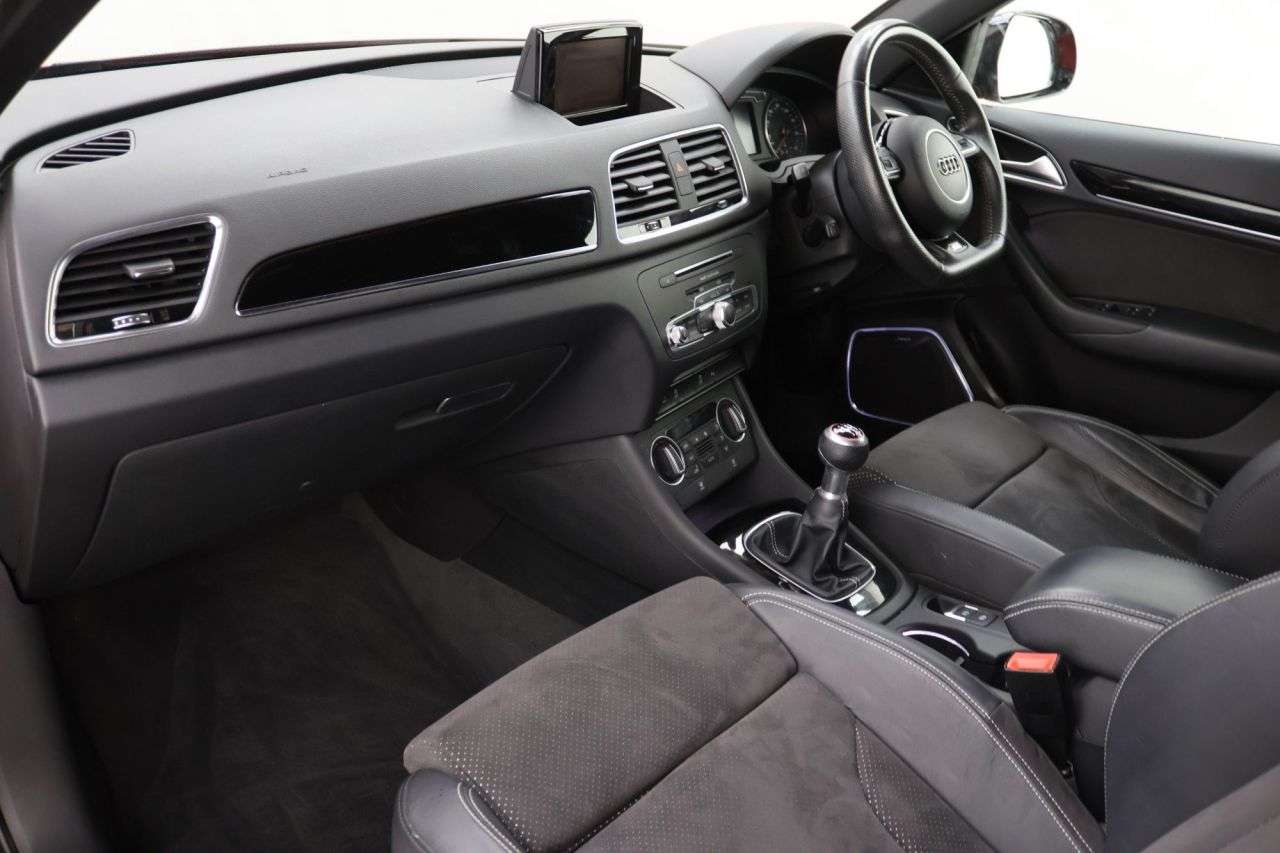 2018 AUDI Q3 2018 AUDI Q3