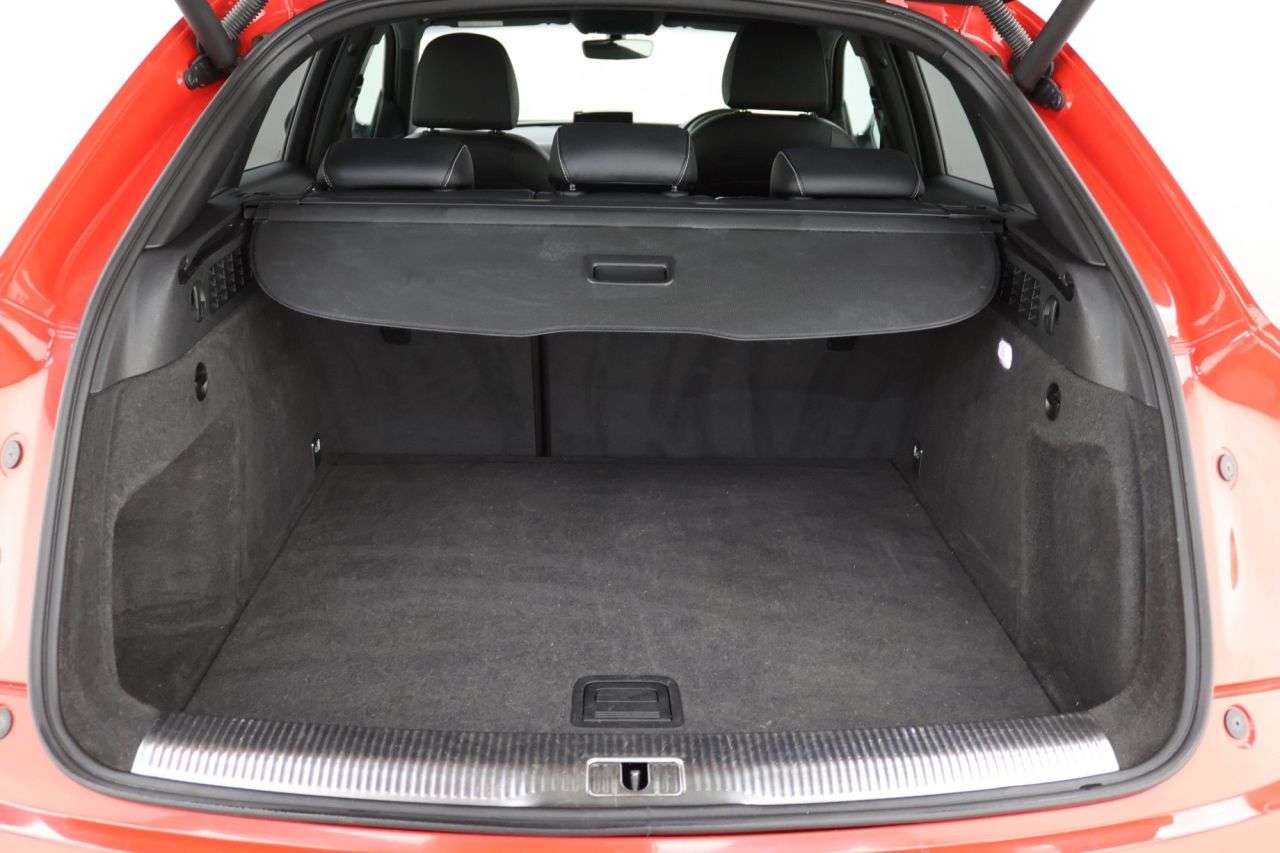 2018 AUDI Q3 2018 AUDI Q3