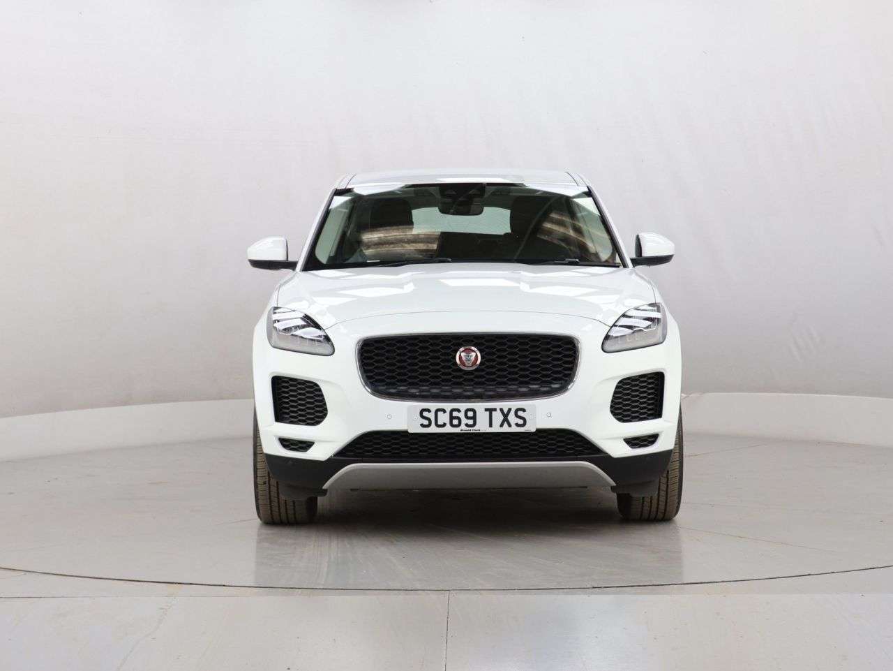 A 2020 JAGUAR E-PACE 2.0 D150 S SUV 5dr Diesel Auto AWD Euro 6 (s/s) (150 ps) A 2020 JAGUAR E-PACE 2.0 D150 S SUV 5dr Diesel Auto AWD Euro 6 (s/s) (150 ps)
