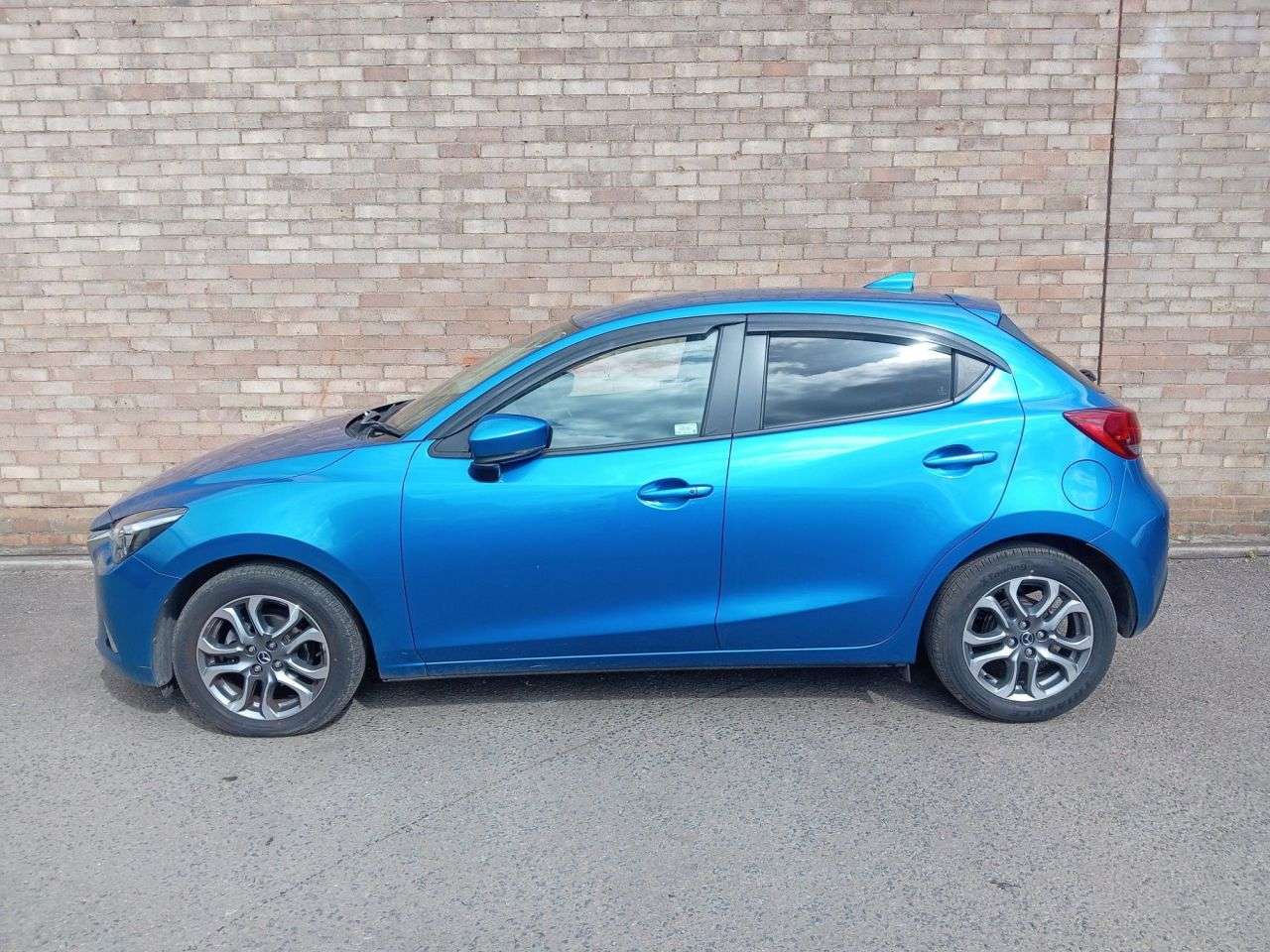 A 2019 MAZDA MAZDA2 1.5 SKYACTIV-G GT Sport Nav+ Hatchback 5dr Petrol Manual Euro 6 (s/s) (115 A 2019 MAZDA MAZDA2 1.5 SKYACTIV-G GT Sport Nav+ Hatchback 5dr Petrol Manual Euro 6 (s/s) (115