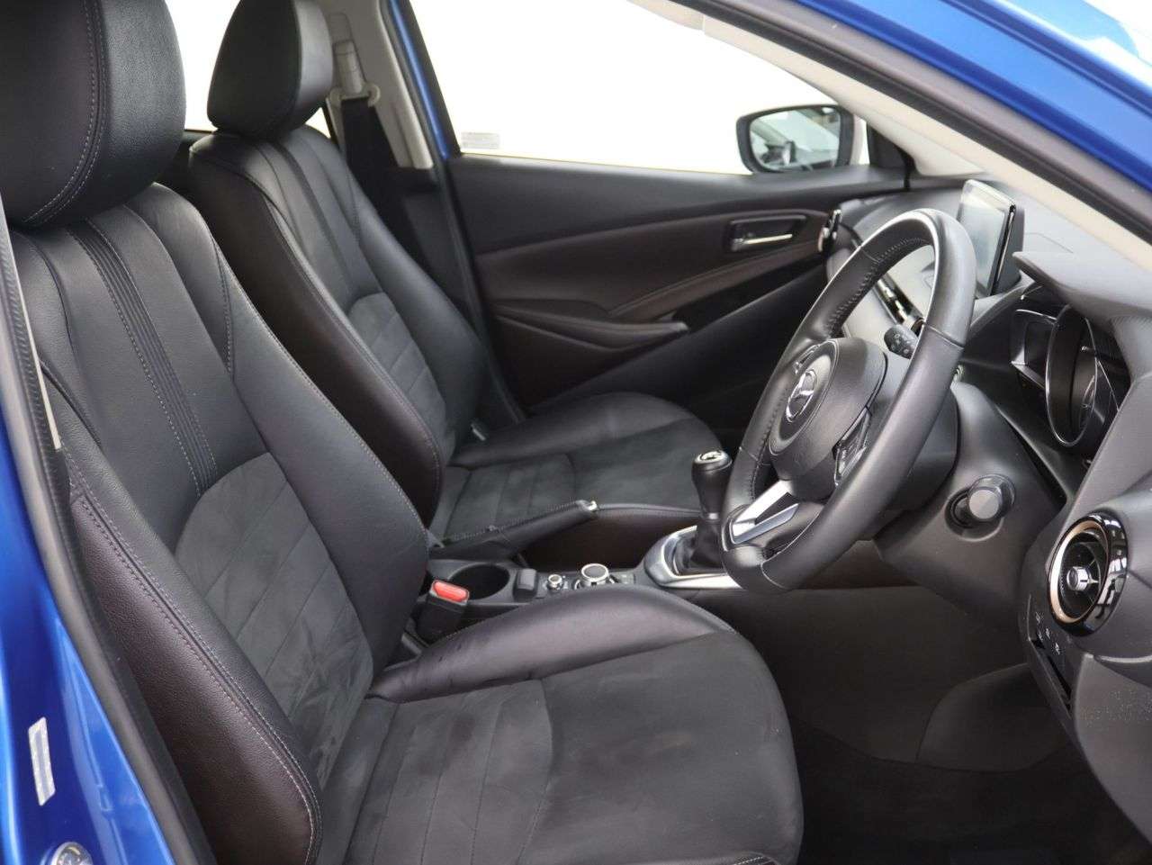 2019 MAZDA MAZDA2 2019 MAZDA MAZDA2