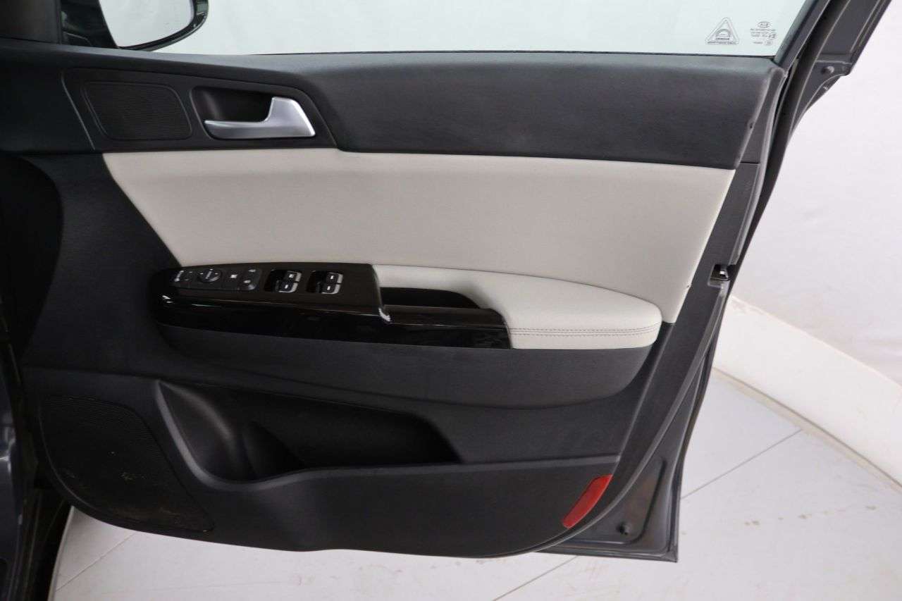 2021 KIA SPORTAGE 2021 KIA SPORTAGE