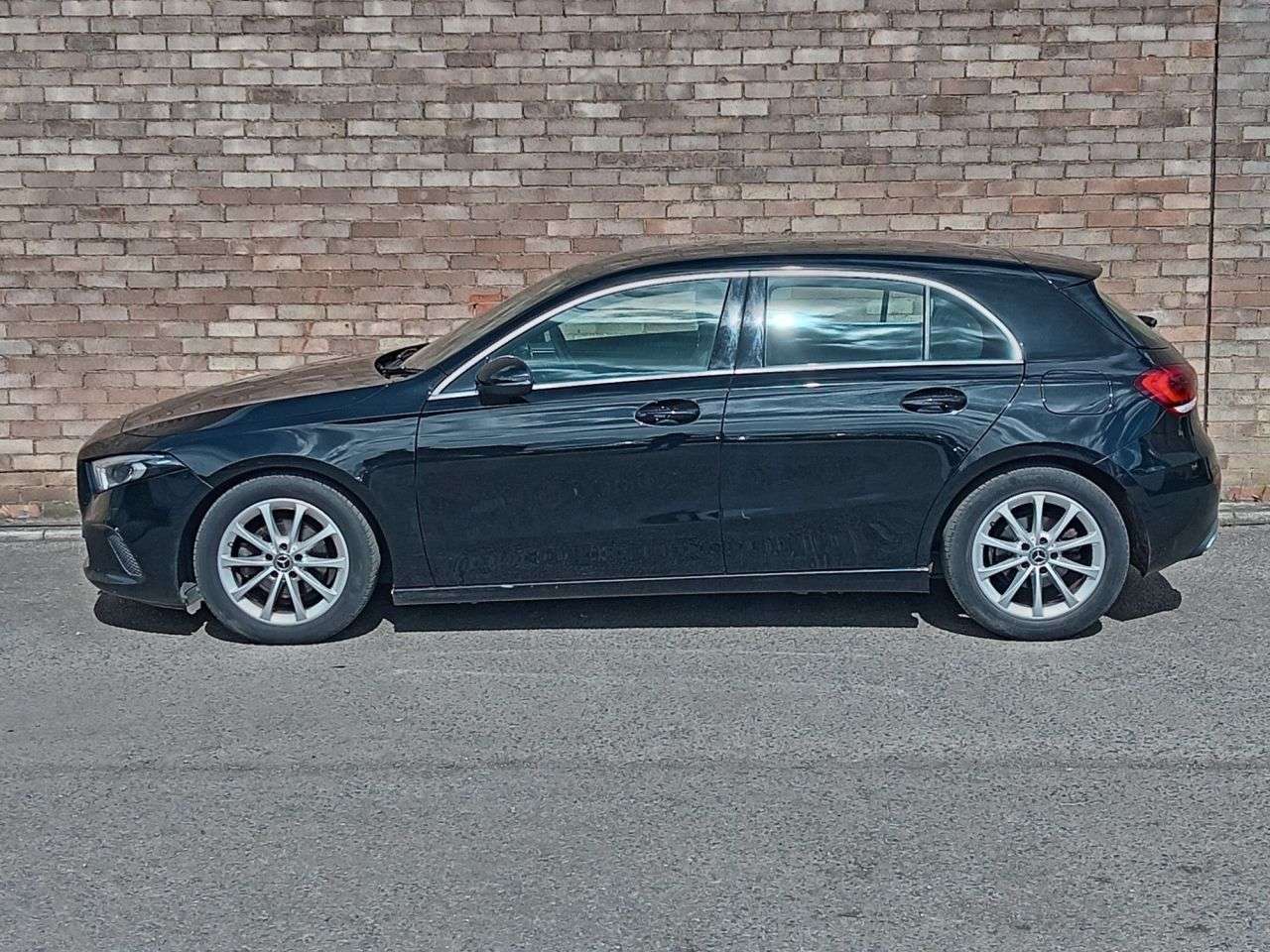 A 2019 MERCEDES-BENZ A CLASS 1.5 A180d Sport Hatchback 5dr Diesel 7G-DCT Euro 6 (s/s) (116 ps) A 2019 MERCEDES-BENZ A CLASS 1.5 A180d Sport Hatchback 5dr Diesel 7G-DCT Euro 6 (s/s) (116 ps)