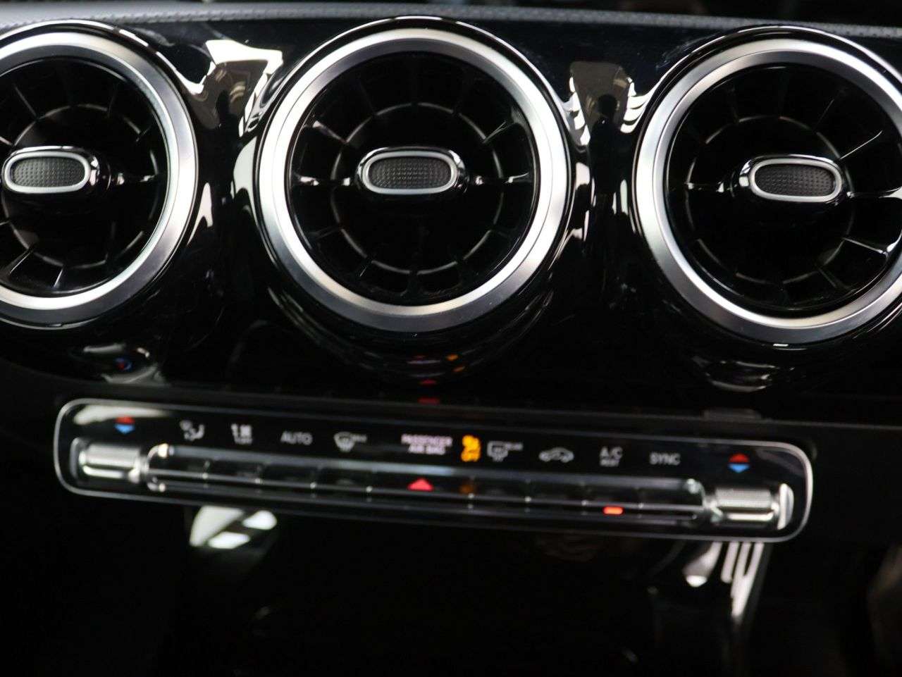 2019 MERCEDES-BENZ A CLASS 2019 MERCEDES-BENZ A CLASS
