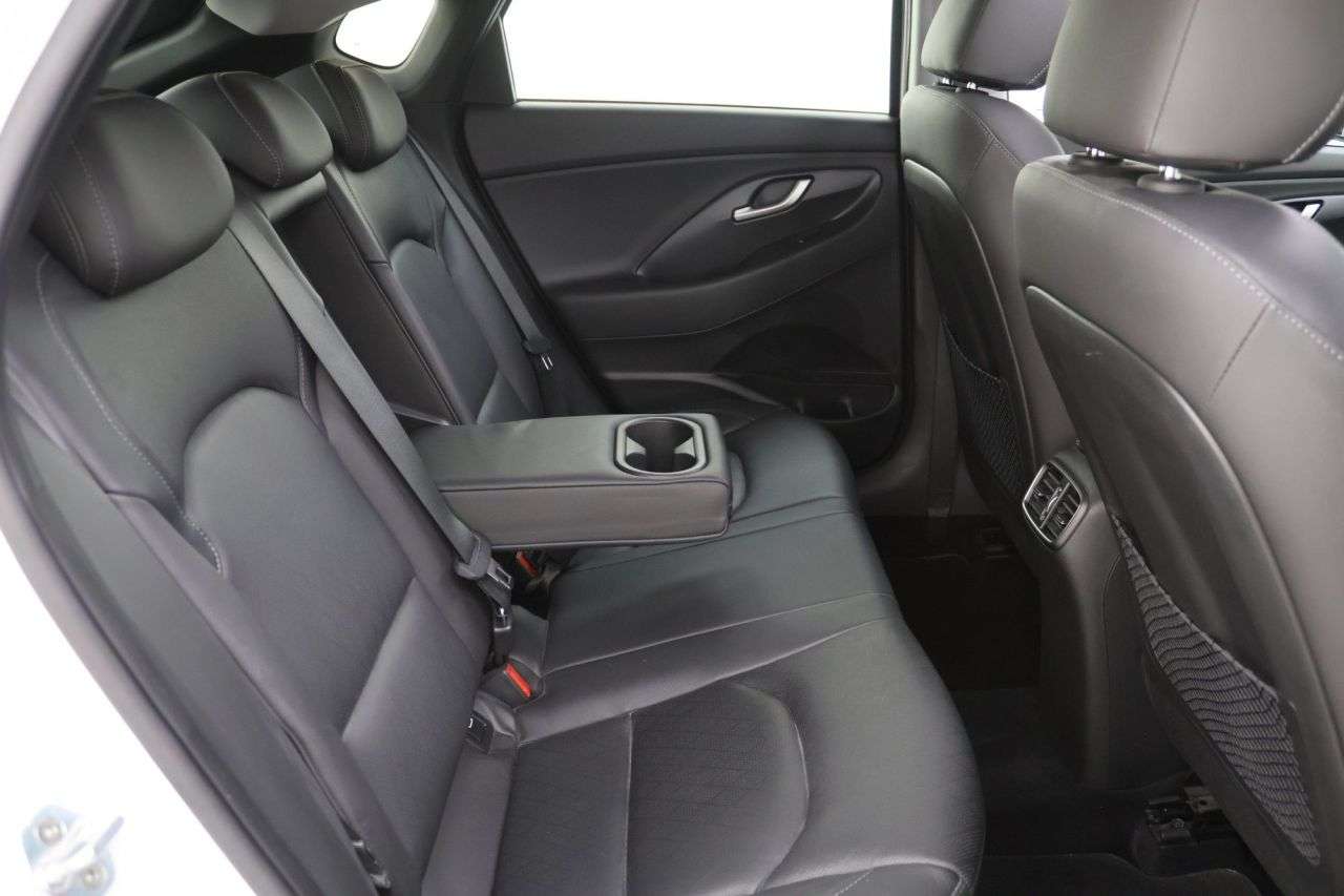 2018 HYUNDAI I30 2018 HYUNDAI I30