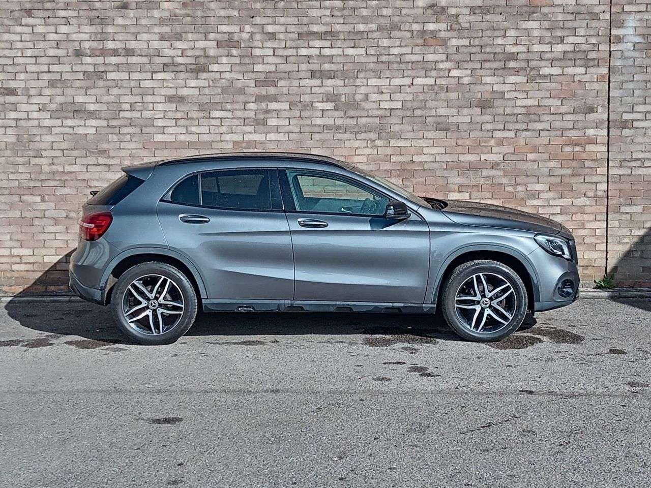 A 2019 MERCEDES-BENZ GLA CLASS 1.6 GLA180 Urban Edition SUV 5dr Petrol Manual Euro 6 (s/s) (122 ps) A 2019 MERCEDES-BENZ GLA CLASS 1.6 GLA180 Urban Edition SUV 5dr Petrol Manual Euro 6 (s/s) (122 ps)