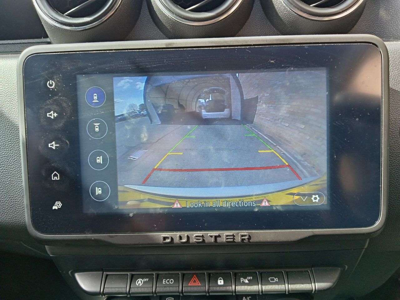 A 2022 DACIA DUSTER 1.3 TCe Prestige SUV 5dr Petrol EDC Euro 6 (s/s) (150 ps) A 2022 DACIA DUSTER 1.3 TCe Prestige SUV 5dr Petrol EDC Euro 6 (s/s) (150 ps)