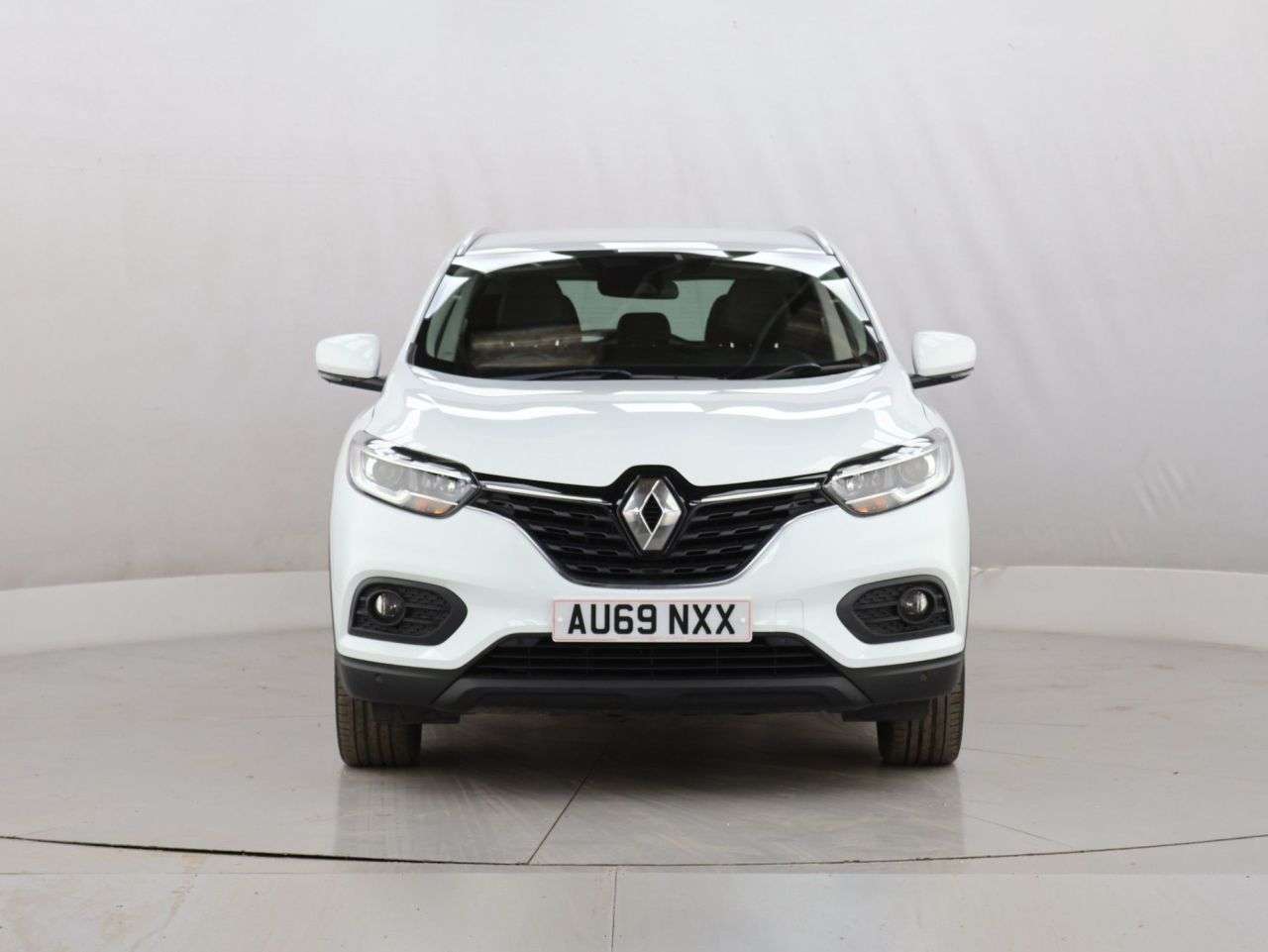 A 2019 RENAULT KADJAR 1.3 TCe Iconic SUV 5dr Petrol Manual Euro 6 (s/s) (140 ps) A 2019 RENAULT KADJAR 1.3 TCe Iconic SUV 5dr Petrol Manual Euro 6 (s/s) (140 ps)
