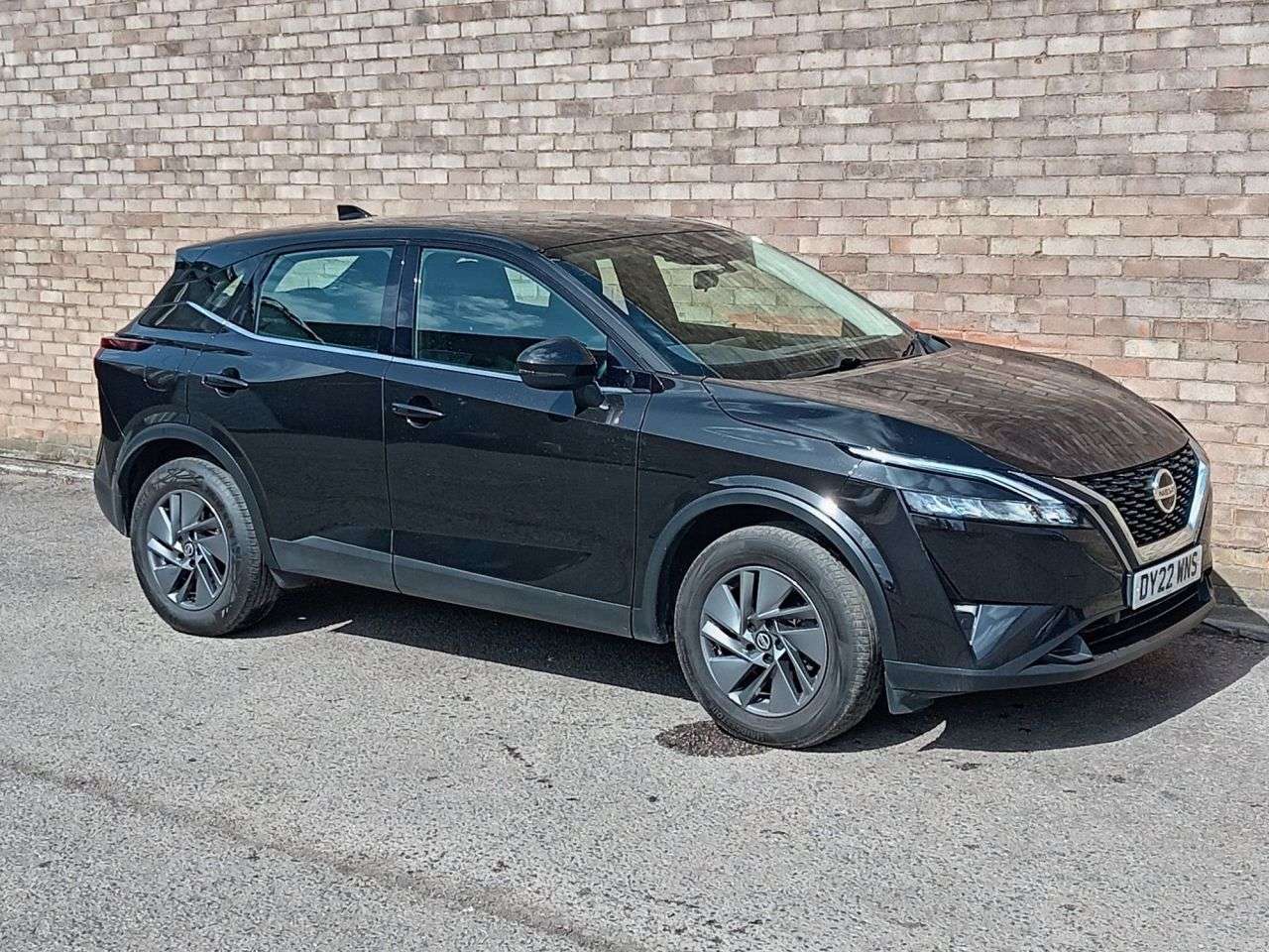 A 2022 NISSAN QASHQAI 1.3 DIG-T MHEV Acenta Premium SUV 5dr Petrol Hybrid Manual Euro 6 (s/s) (14 A 2022 NISSAN QASHQAI 1.3 DIG-T MHEV Acenta Premium SUV 5dr Petrol Hybrid Manual Euro 6 (s/s) (14