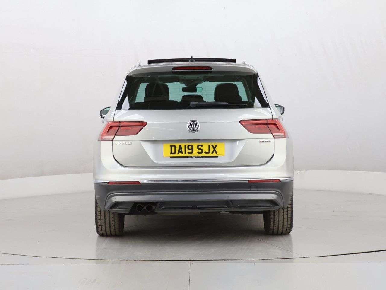 2019 VOLKSWAGEN TIGUAN 2019 VOLKSWAGEN TIGUAN