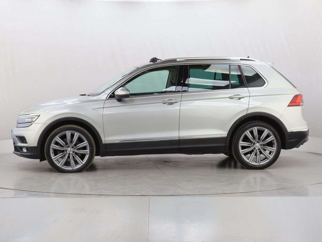2019 VOLKSWAGEN TIGUAN 2019 VOLKSWAGEN TIGUAN