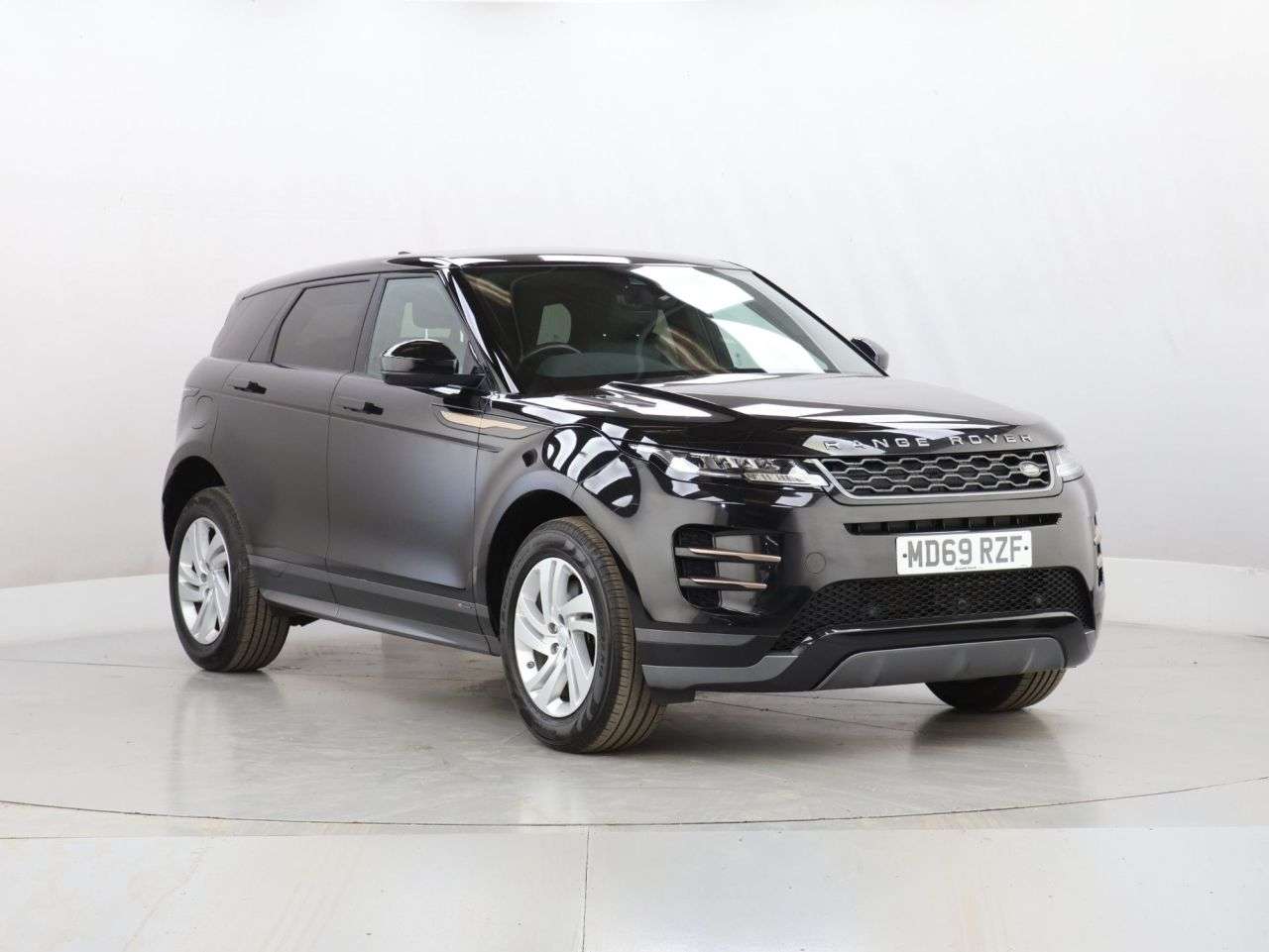 A 2020 LAND ROVER RANGE ROVER EVOQUE 2.0 D150 R-Dynamic S SUV 5dr Diesel Manual FWD Euro 6 (s/s) (150 ps) A 2020 LAND ROVER RANGE ROVER EVOQUE 2.0 D150 R-Dynamic S SUV 5dr Diesel Manual FWD Euro 6 (s/s) (150 ps)