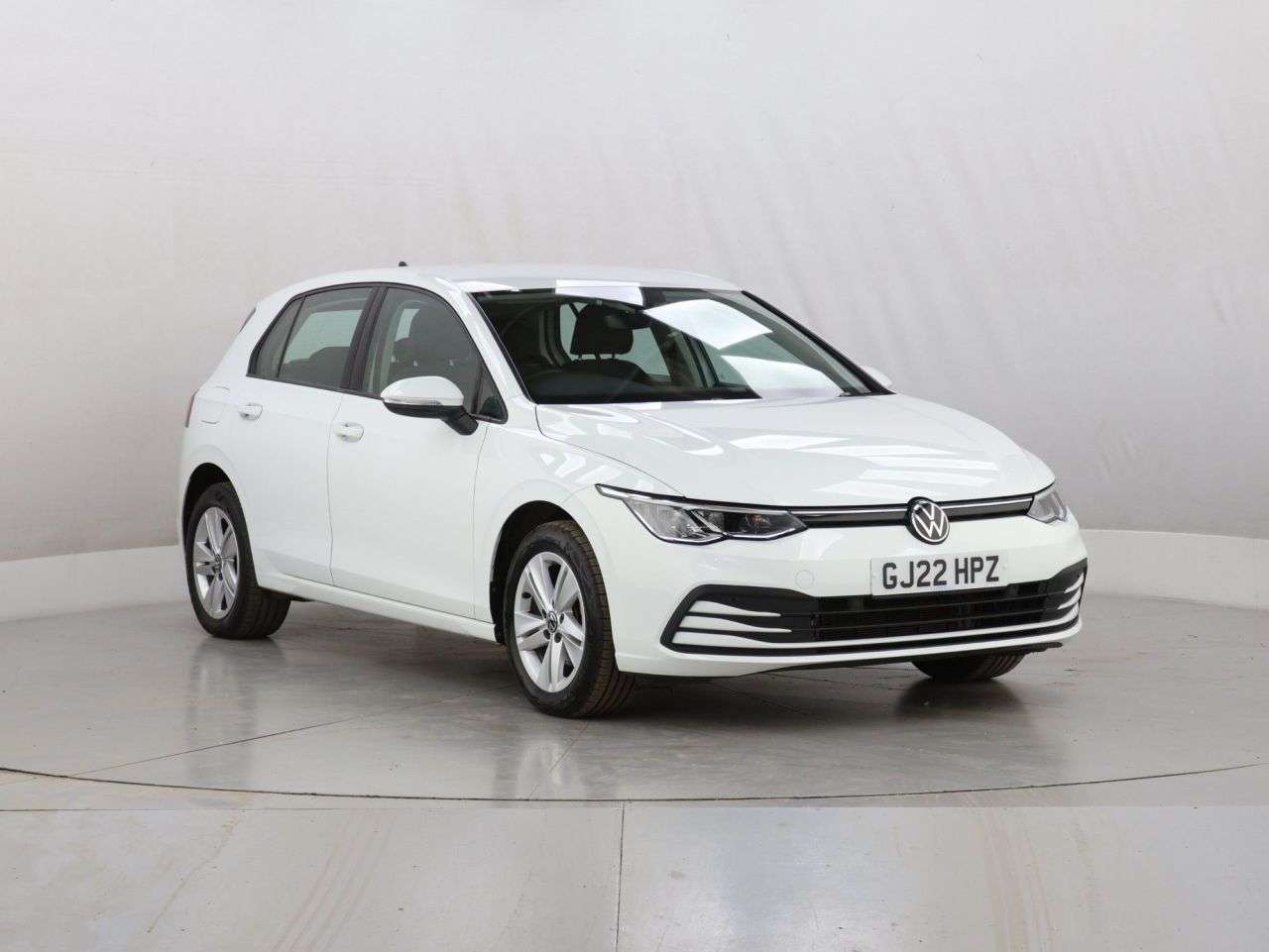 A 2022 VOLKSWAGEN GOLF 1.0 TSI Life Hatchback 5dr Petrol Manual Euro 6 (s/s) (110 ps) A 2022 VOLKSWAGEN GOLF 1.0 TSI Life Hatchback 5dr Petrol Manual Euro 6 (s/s) (110 ps)
