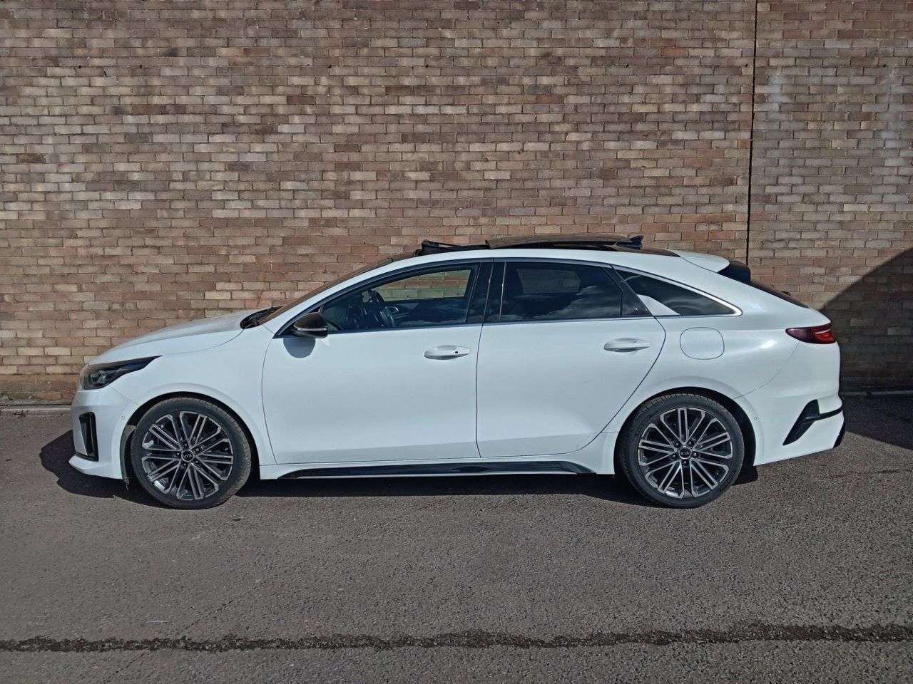 2019 KIA PROCEED 2019 KIA PROCEED