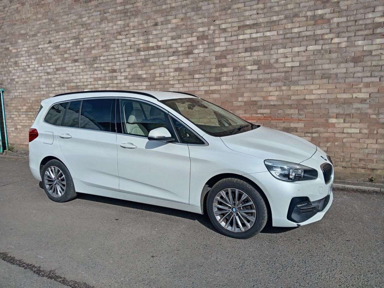 A 2020 BMW 2 SERIES GRAN TOURER 2.0 220d Luxury MPV 5dr Diesel Auto xDrive Euro 6 (s/s) (190 ps) A 2020 BMW 2 SERIES GRAN TOURER 2.0 220d Luxury MPV 5dr Diesel Auto xDrive Euro 6 (s/s) (190 ps)