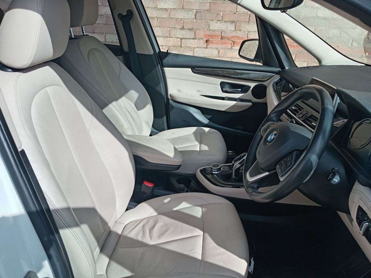 A 2020 BMW 2 SERIES GRAN TOURER 2.0 220d Luxury MPV 5dr Diesel Auto xDrive Euro 6 (s/s) (190 ps) A 2020 BMW 2 SERIES GRAN TOURER 2.0 220d Luxury MPV 5dr Diesel Auto xDrive Euro 6 (s/s) (190 ps)