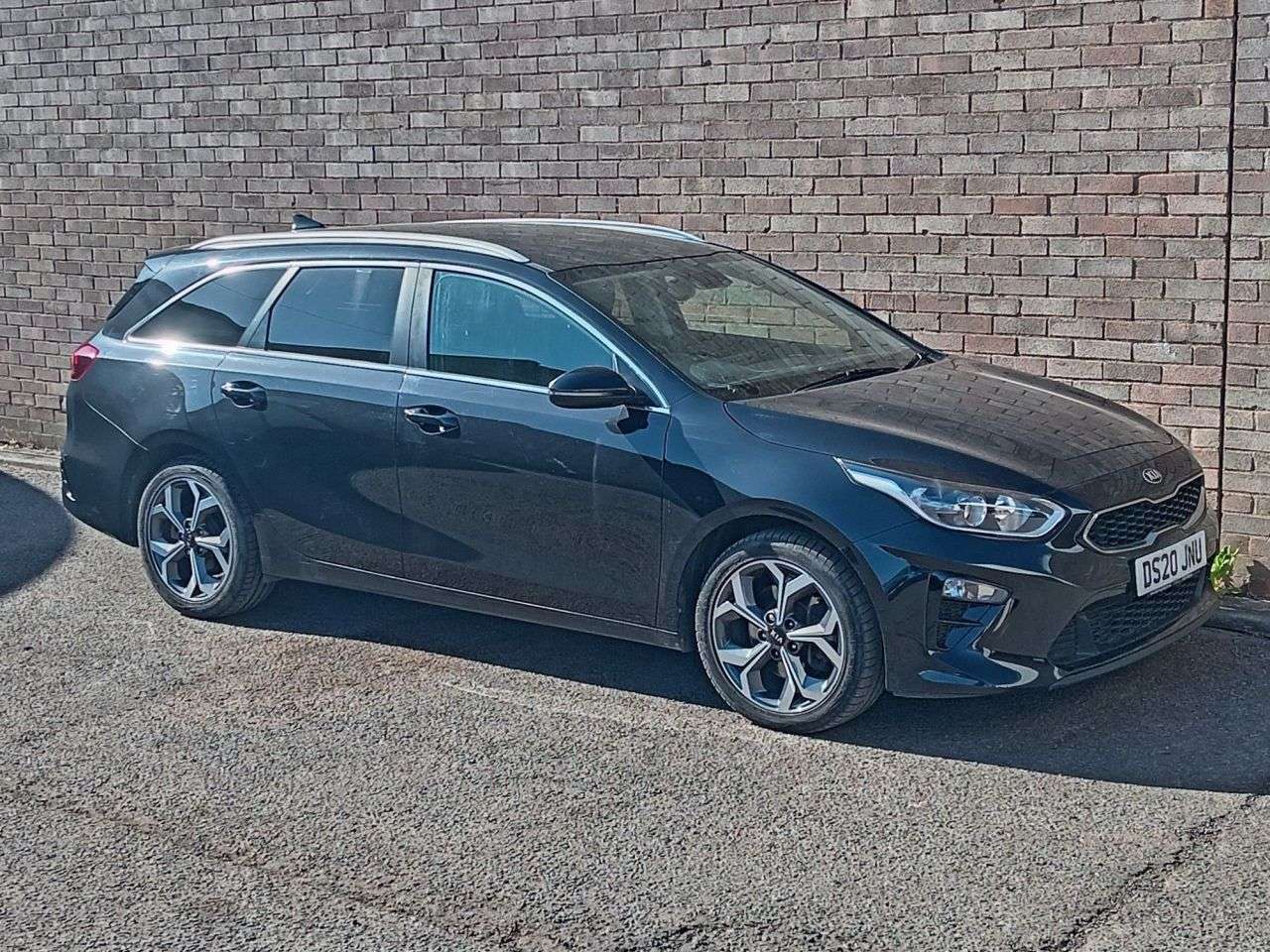 A 2020 KIA CEED 1.6 CRDi 3 Sportswagon 5dr Diesel DCT Euro 6 (s/s) (114 bhp) A 2020 KIA CEED 1.6 CRDi 3 Sportswagon 5dr Diesel DCT Euro 6 (s/s) (114 bhp)