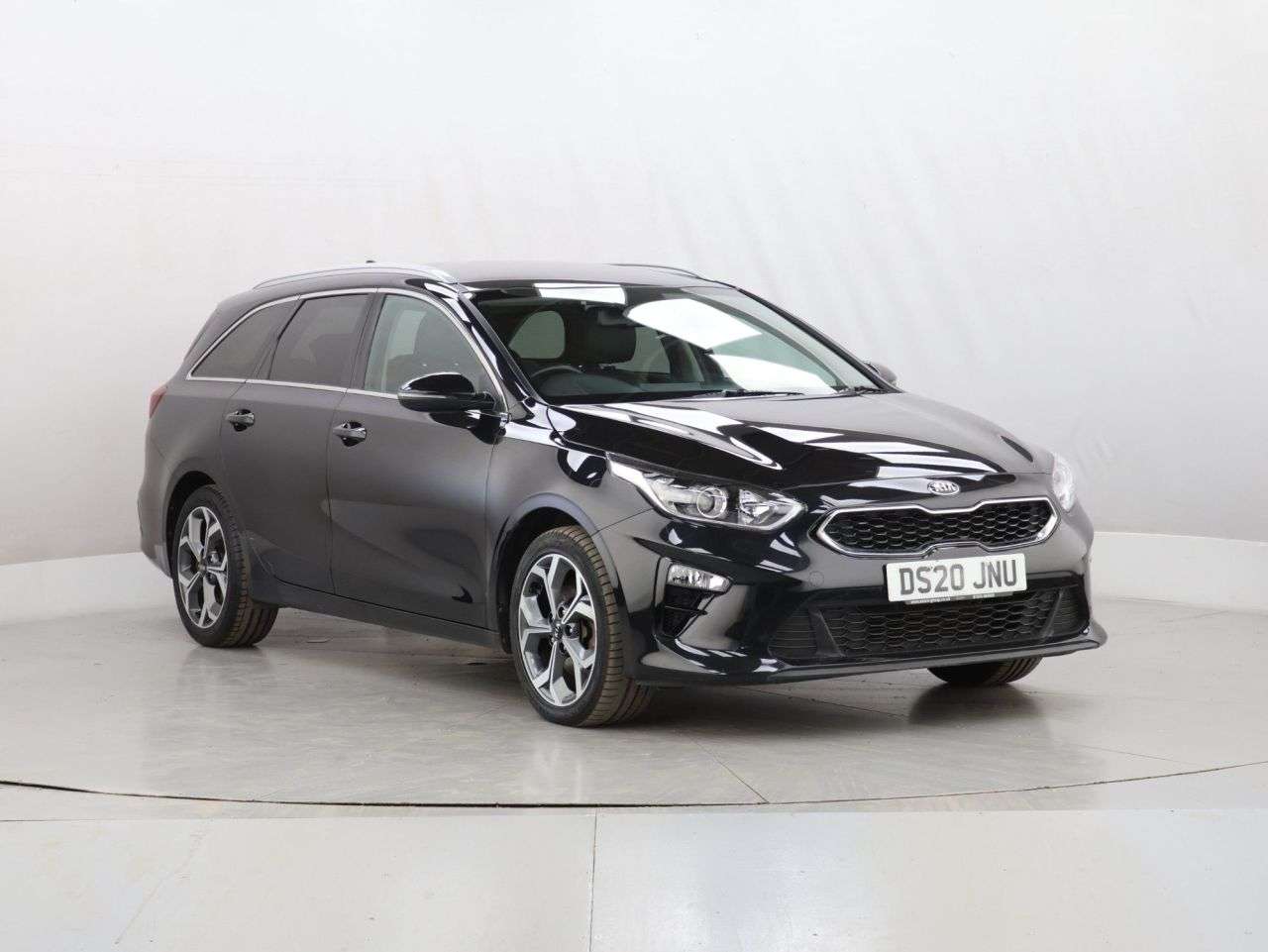 A 2020 KIA CEED 1.6 CRDi 3 Sportswagon 5dr Diesel DCT Euro 6 (s/s) (114 bhp) A 2020 KIA CEED 1.6 CRDi 3 Sportswagon 5dr Diesel DCT Euro 6 (s/s) (114 bhp)