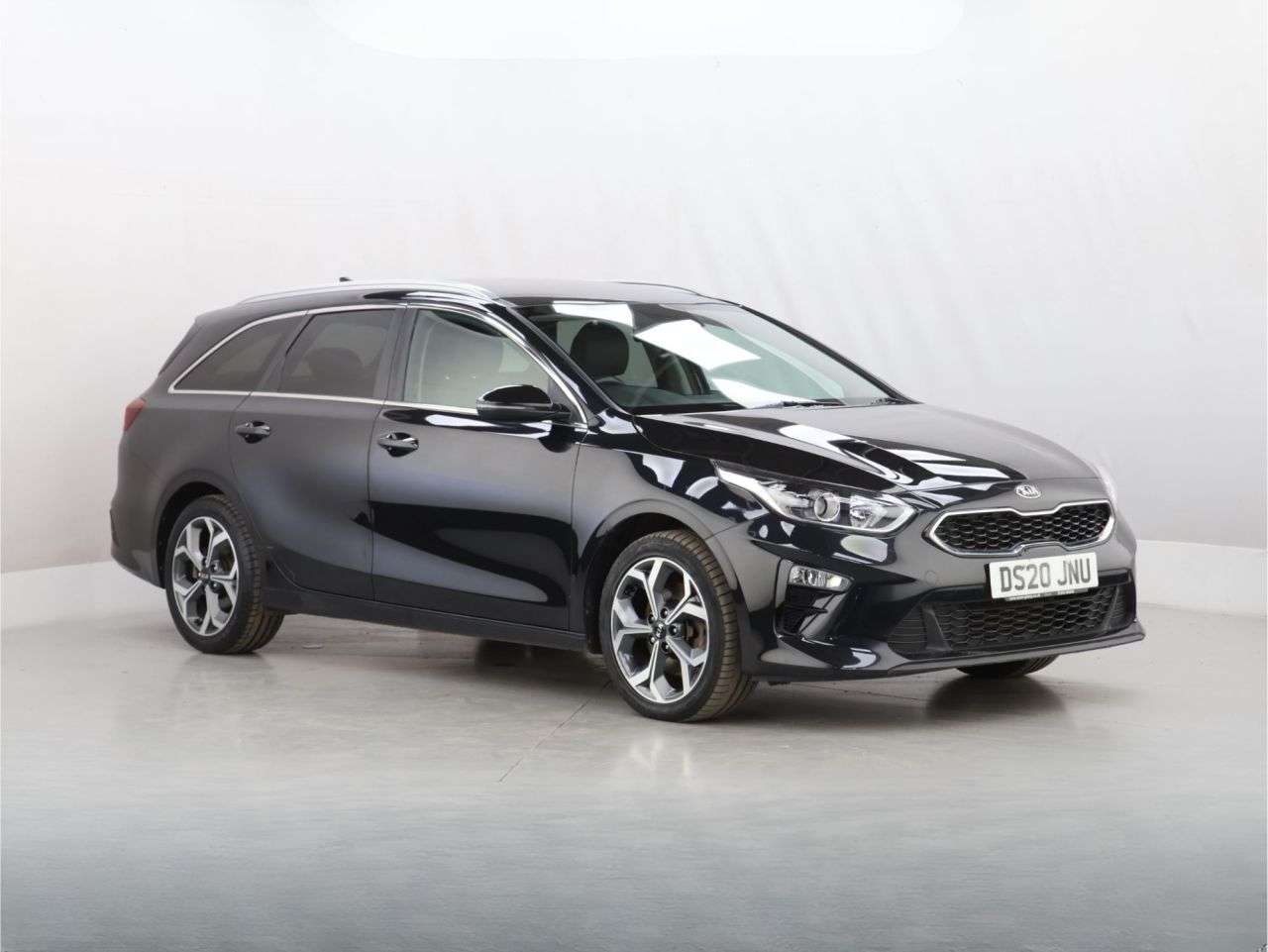 A 2020 KIA CEED 1.6 CRDi 3 Sportswagon 5dr Diesel DCT Euro 6 (s/s) (114 bhp) A 2020 KIA CEED 1.6 CRDi 3 Sportswagon 5dr Diesel DCT Euro 6 (s/s) (114 bhp)