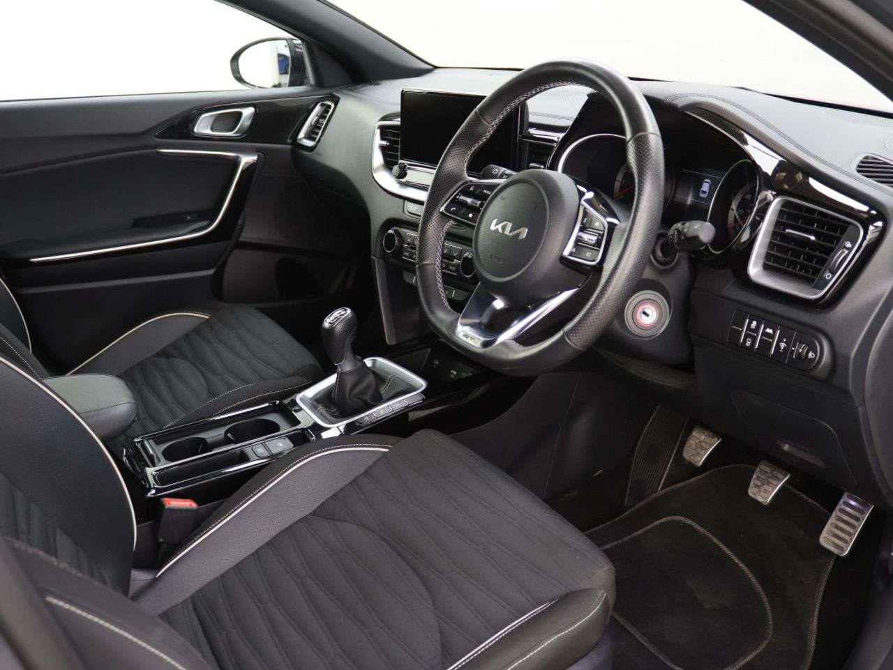 2024 KIA PROCEED 2024 KIA PROCEED