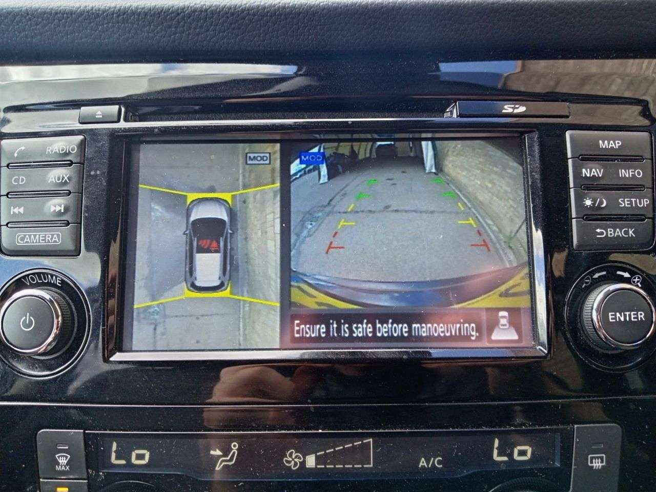 A 2018 NISSAN X-TRAIL 2.0 dCi N-Connecta SUV 5dr Diesel Manual 4WD Euro 6 (s/s) (177 ps) A 2018 NISSAN X-TRAIL 2.0 dCi N-Connecta SUV 5dr Diesel Manual 4WD Euro 6 (s/s) (177 ps)