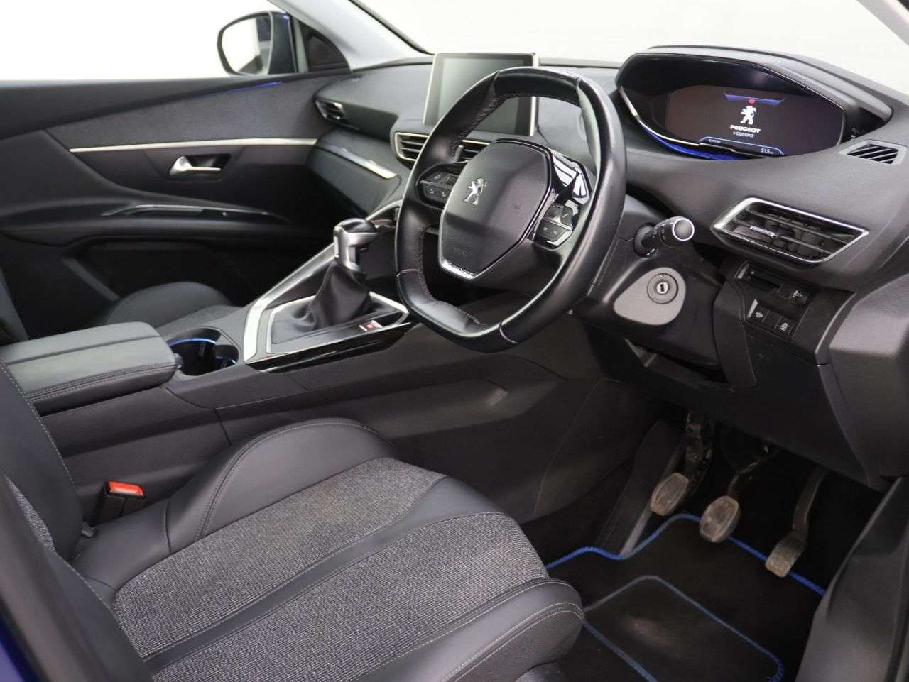 2020 PEUGEOT 3008 2020 PEUGEOT 3008
